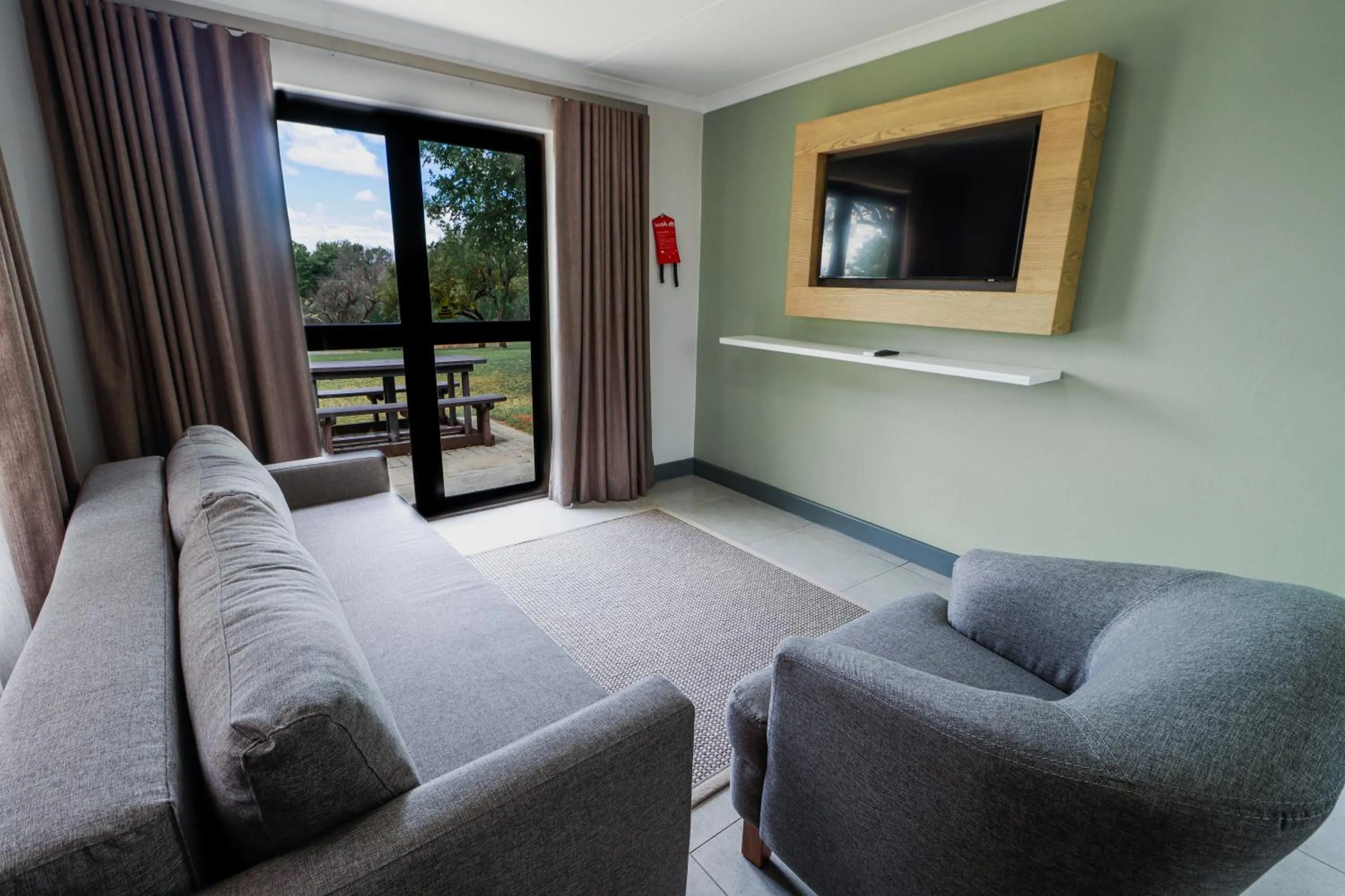 Living room in Emerald Resort & Casino