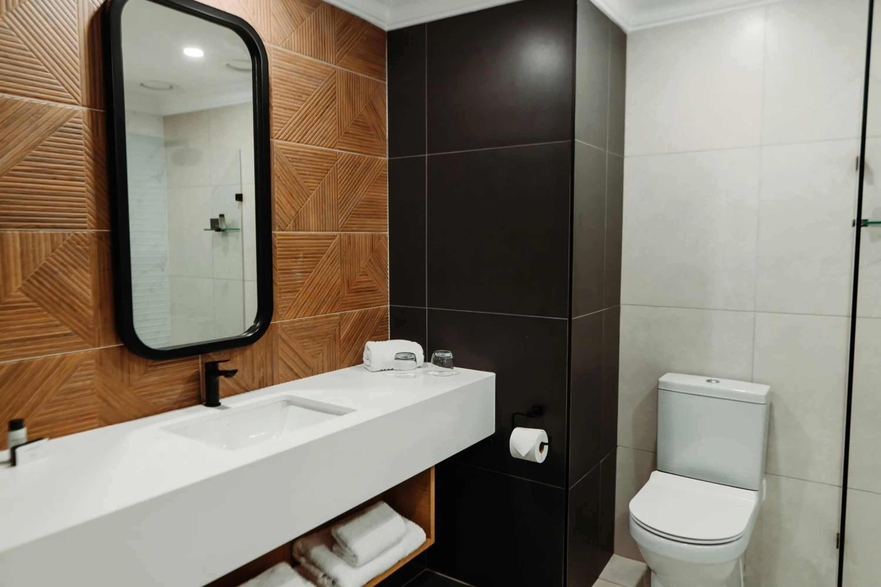 Bathroom in Emerald Resort & Casino