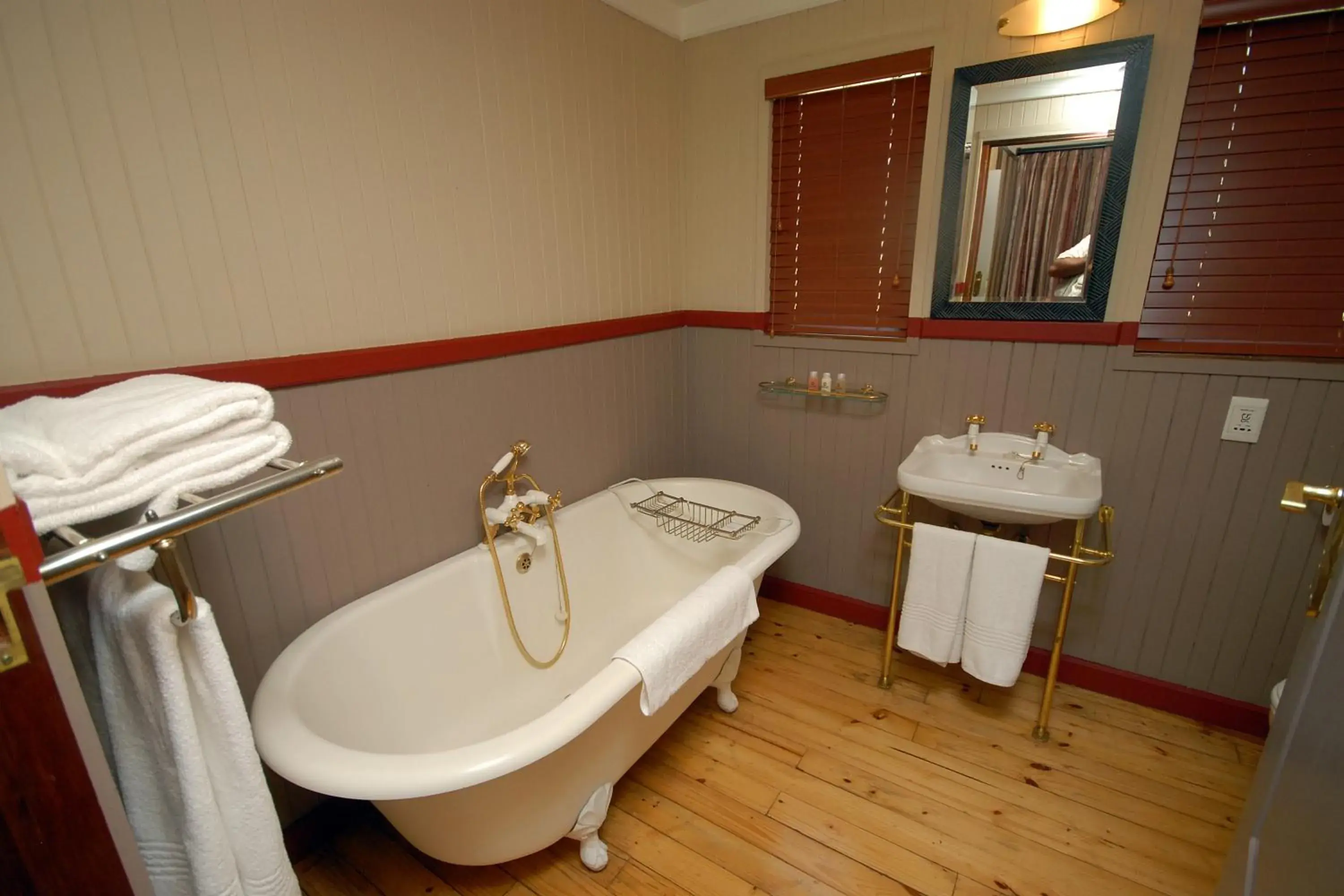 Two-Bedroom Lodge in Emerald Resort & Casino Two-Bedroom Lodge in Emerald Resort & Casino