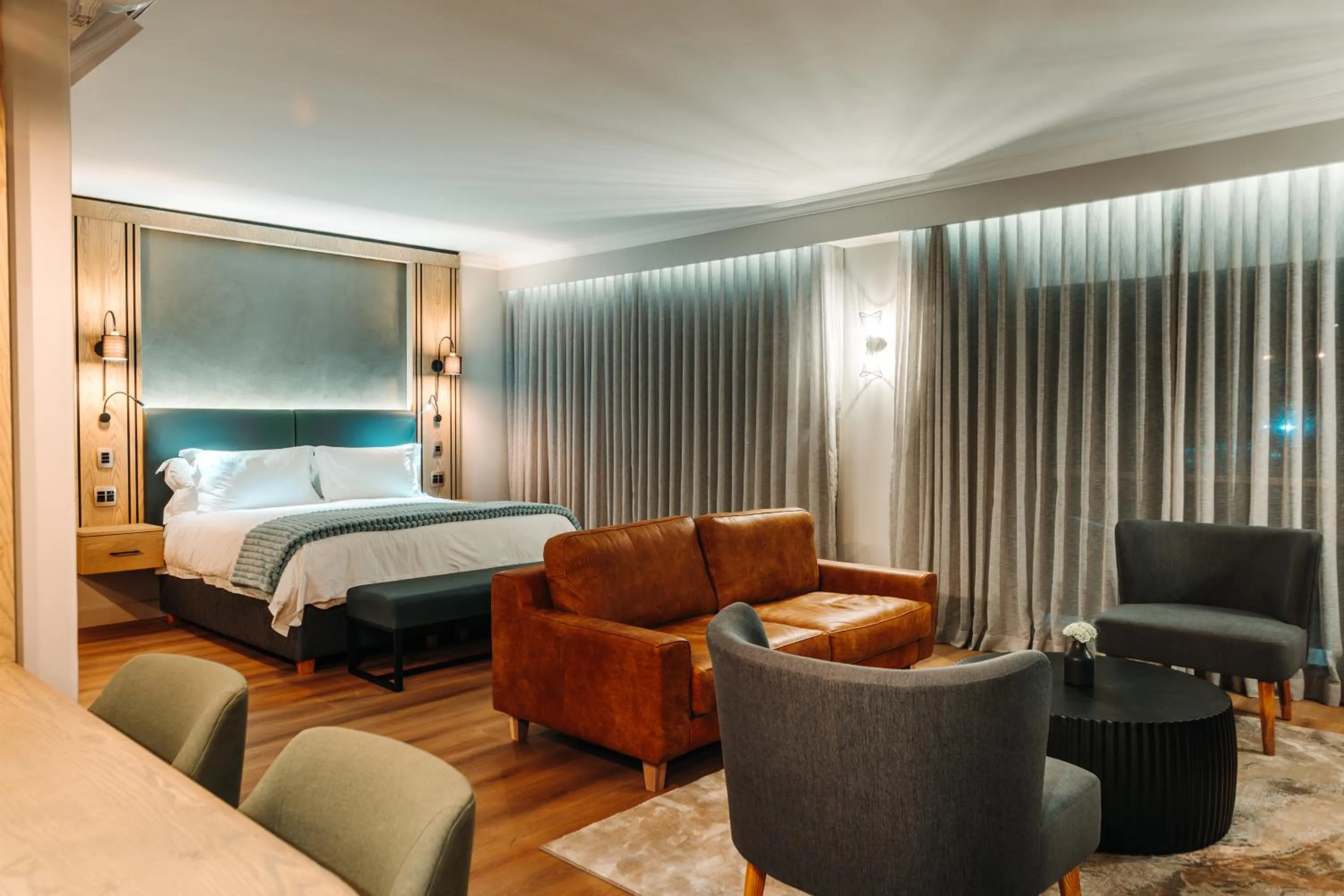 Bedroom, Bed in Emerald Resort & Casino