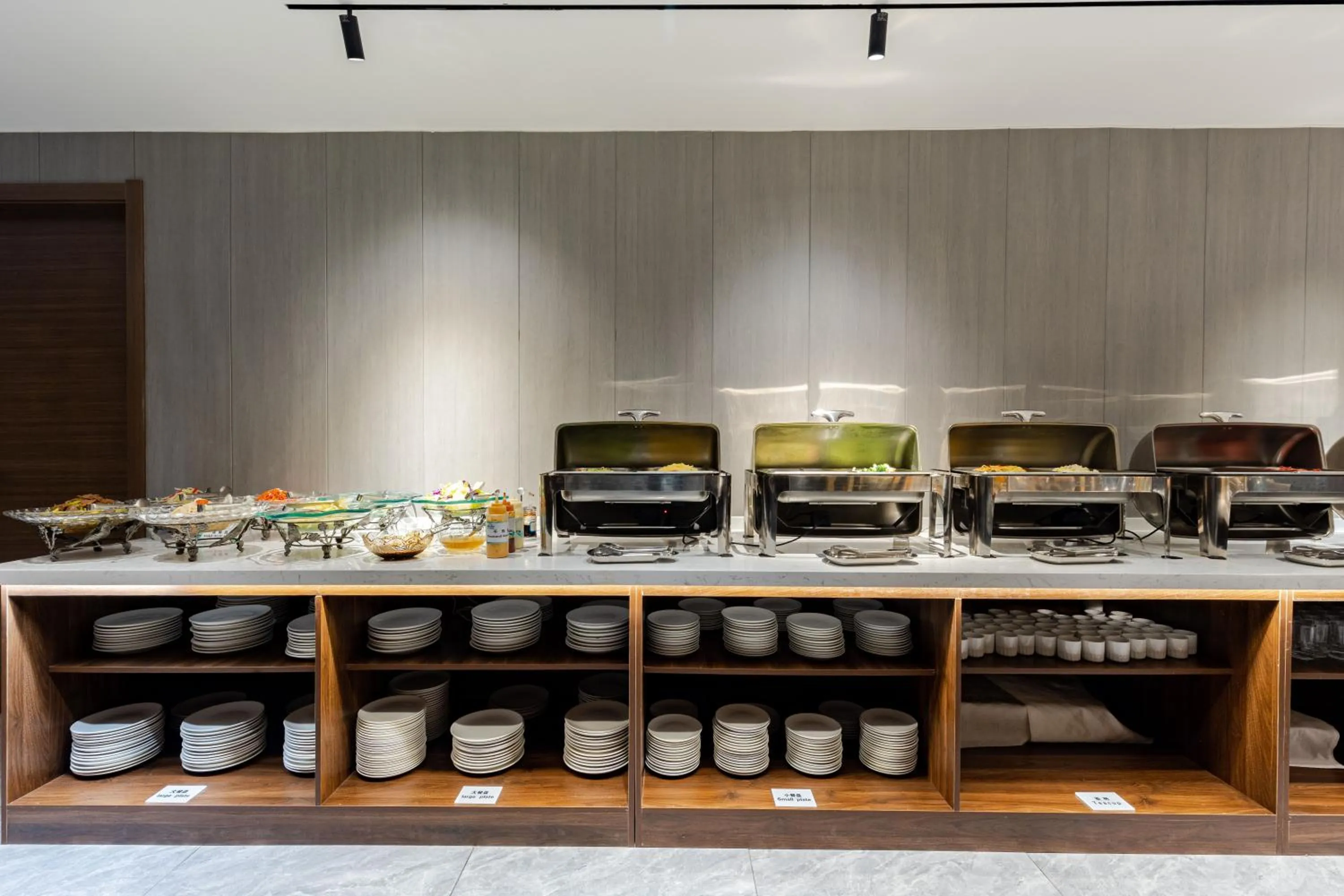 Restaurant/places to eat in Days Inn Xi'an City Center