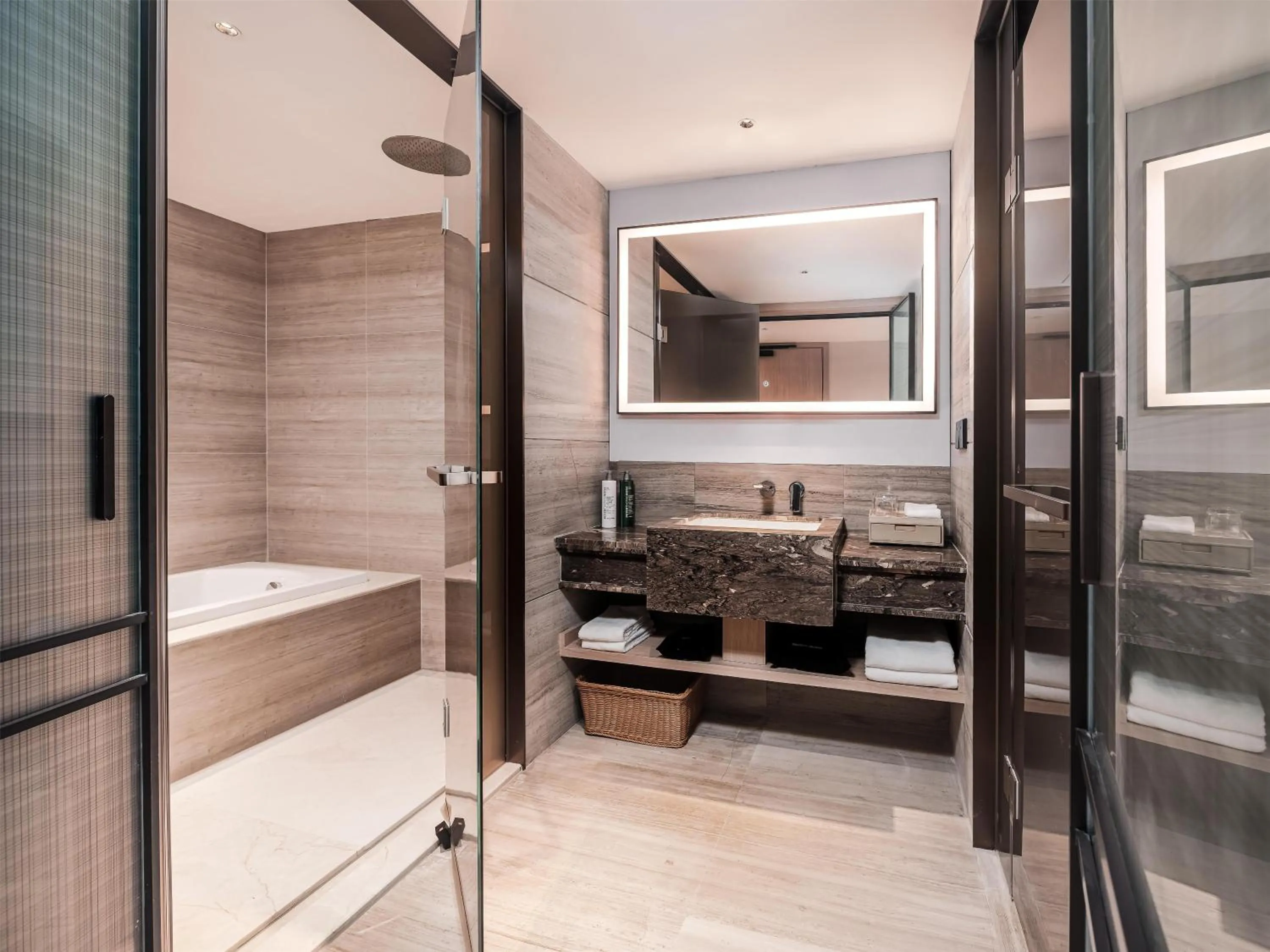 Bathroom in Hilton Garden Inn Zhoushan Mount Putuo