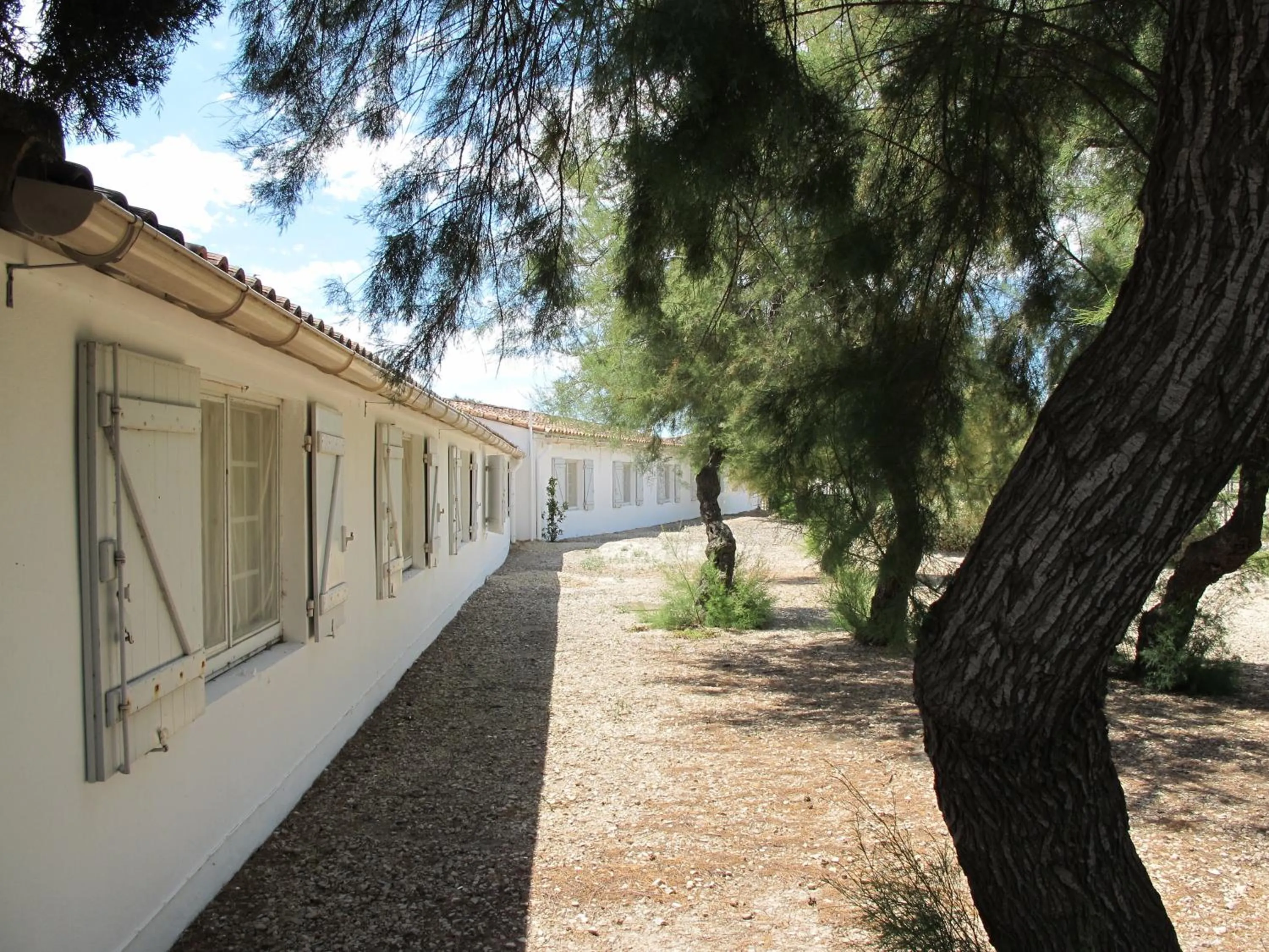 Property building in Cacharel