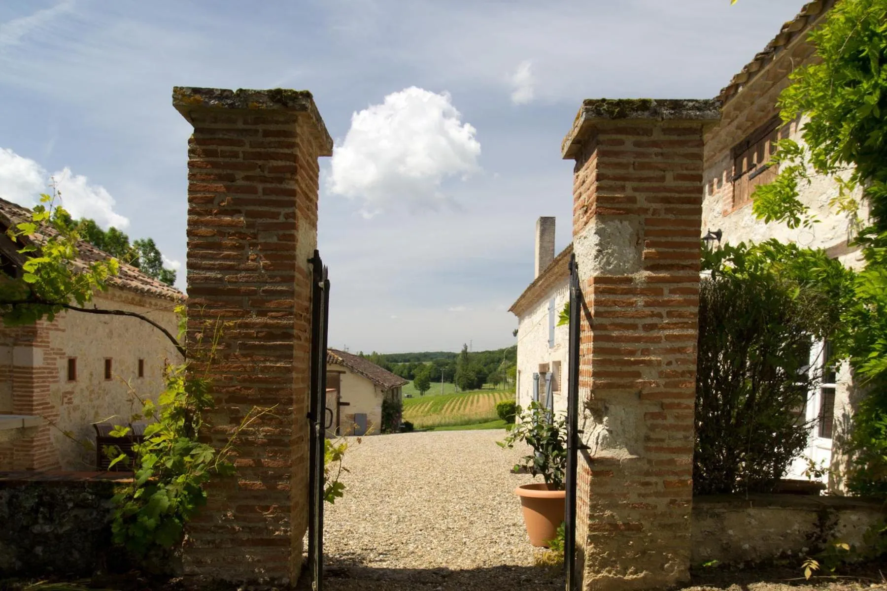 Property building in Le Farat Bed & Breakfast