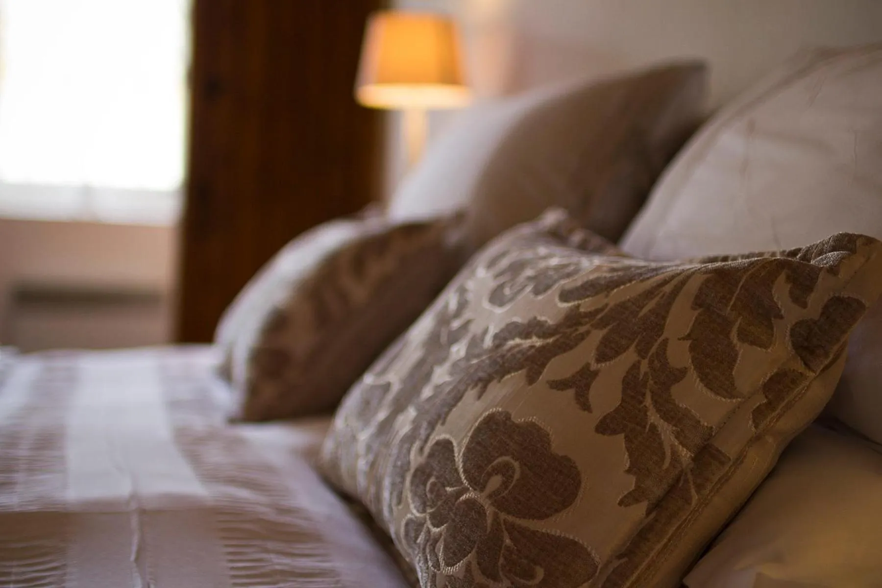 Decorative detail, Bed in Le Farat Bed & Breakfast