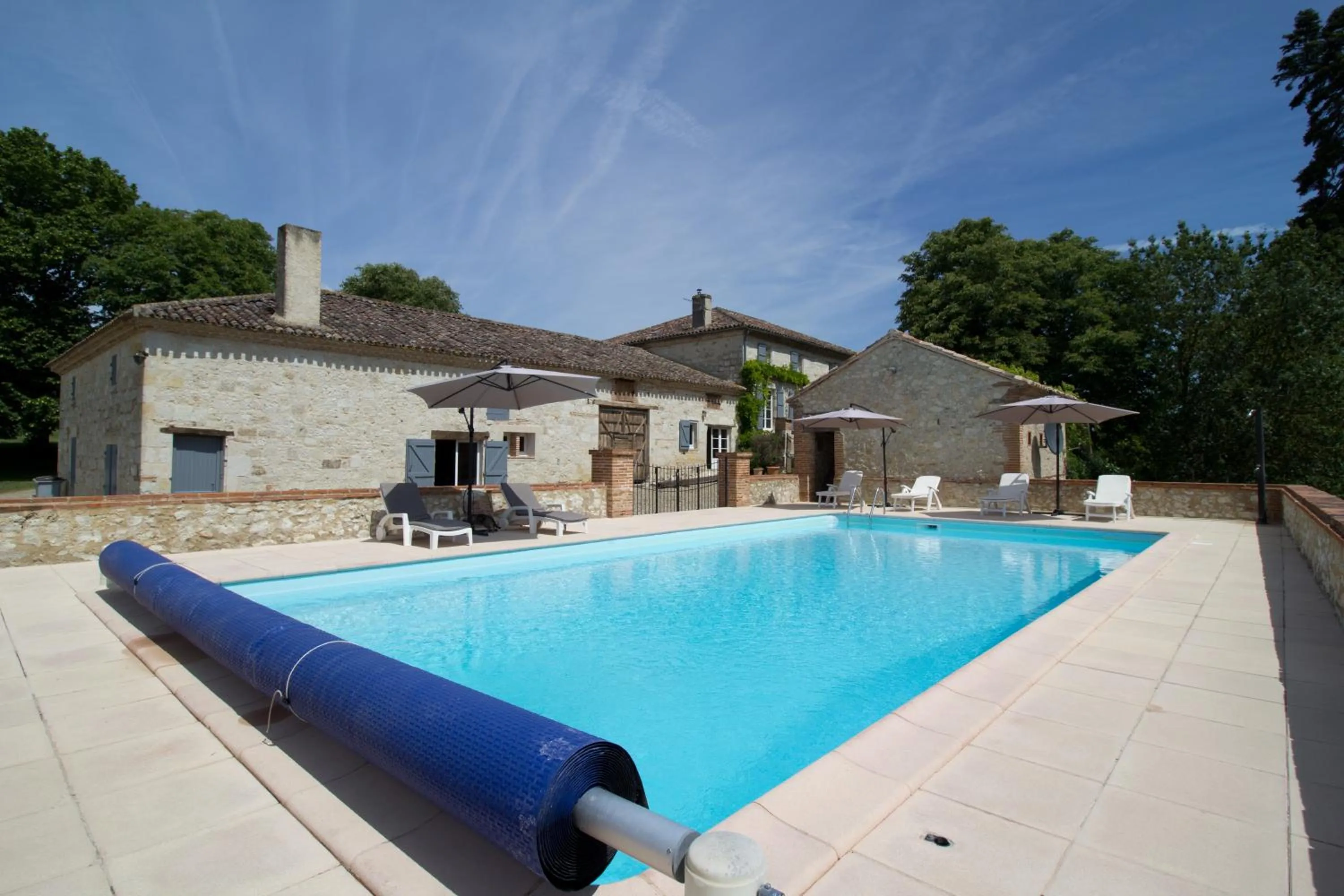 Swimming pool in Le Farat Bed & Breakfast