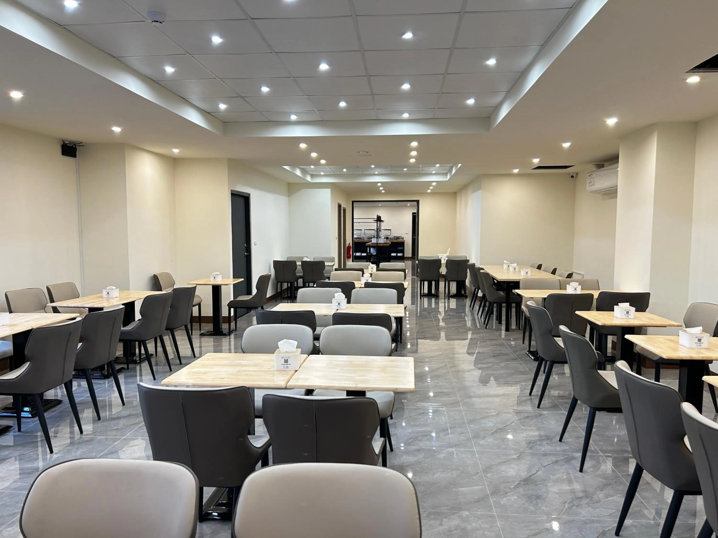 Breakfast in Water Woods Inn