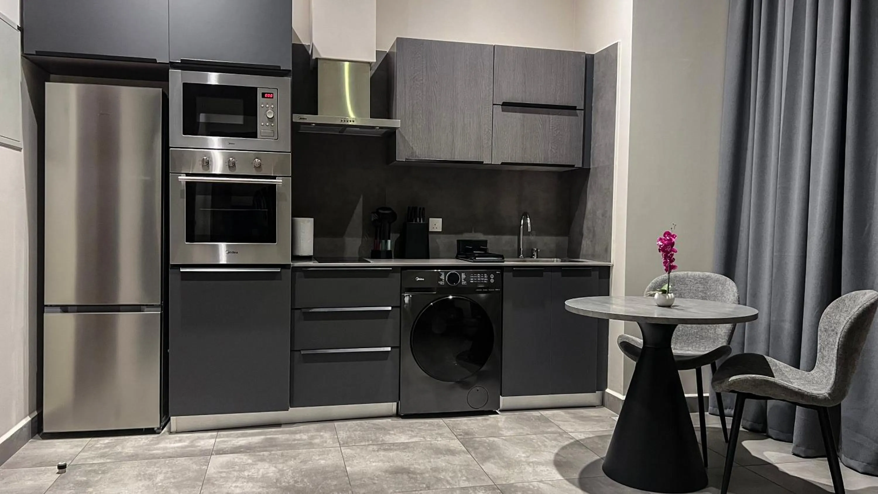 Coffee/tea facilities in Anthonian Suites