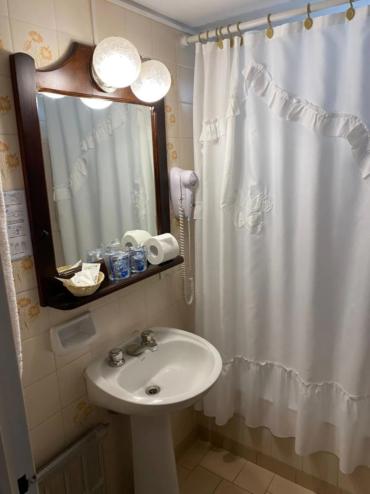 Bathroom in Hotel Concorde