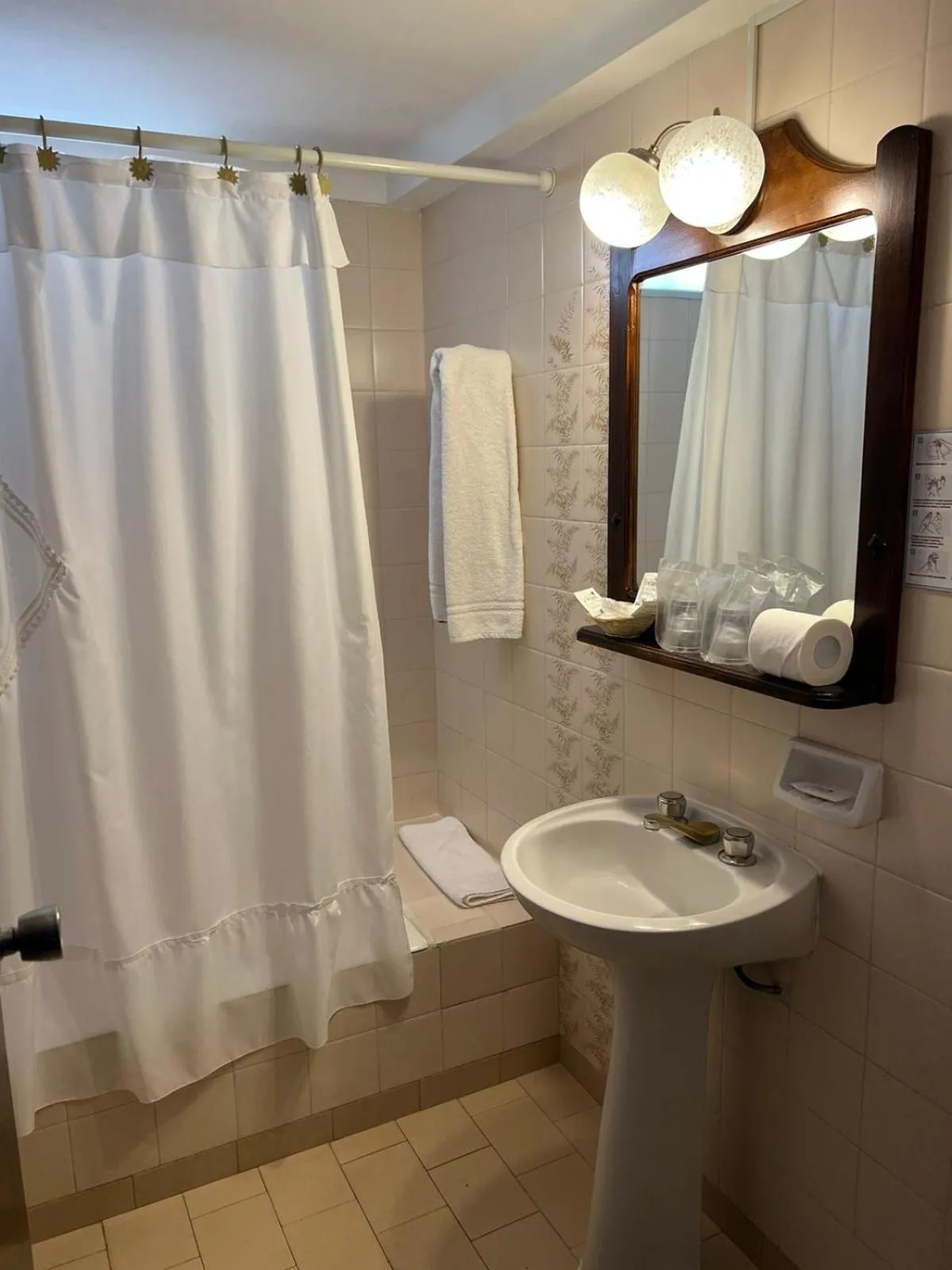 Bathroom in Hotel Concorde