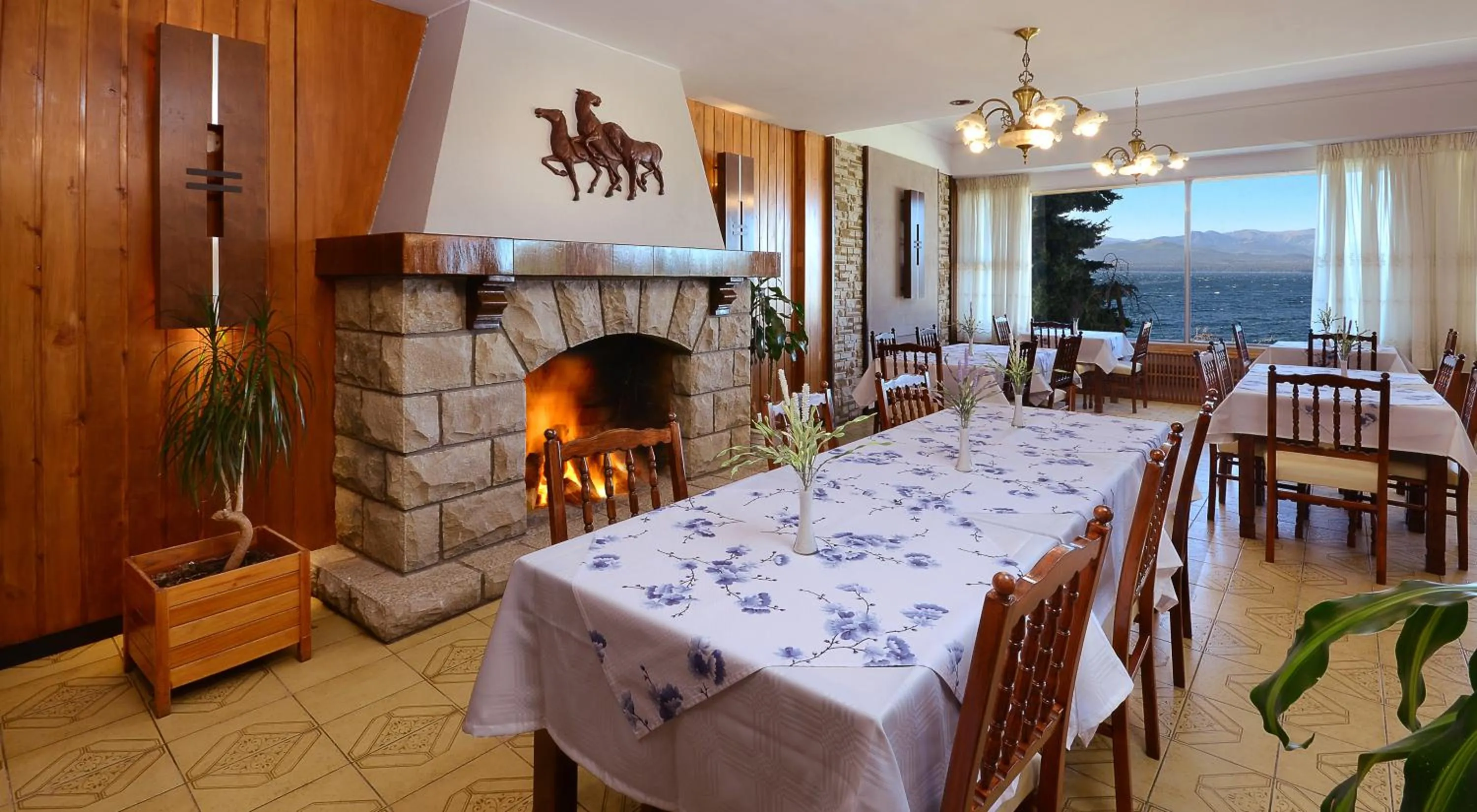 Dining area in Hotel Concorde