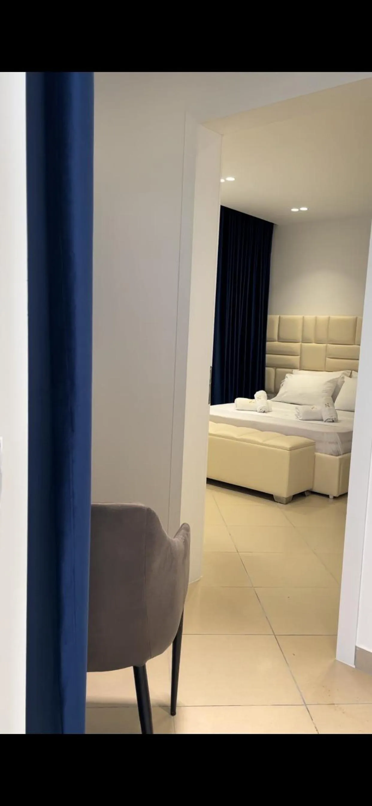 Bed in Qeparo Napolon Complex