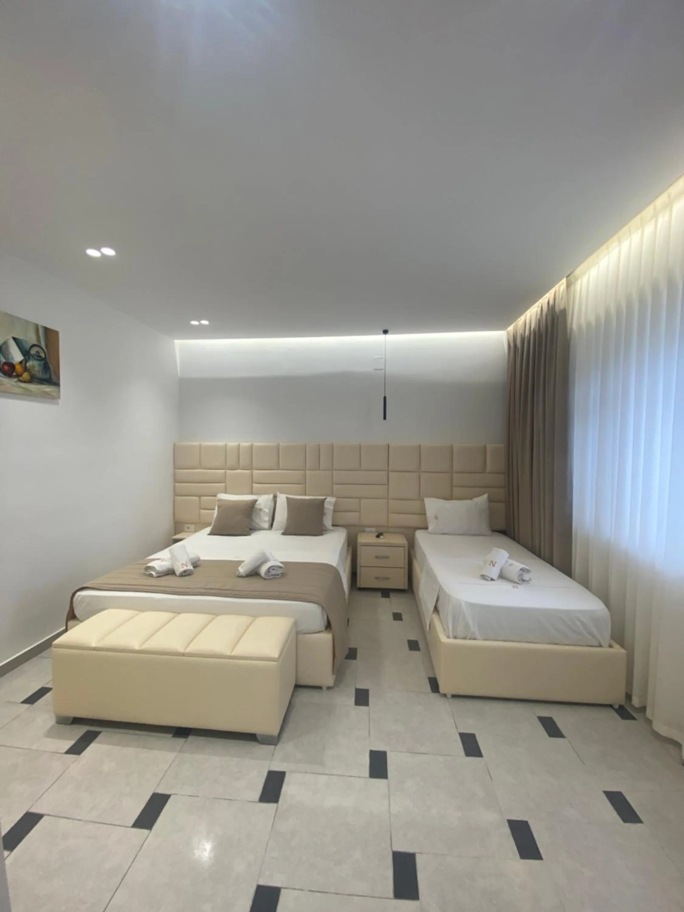 Bed in Qeparo Napolon Complex