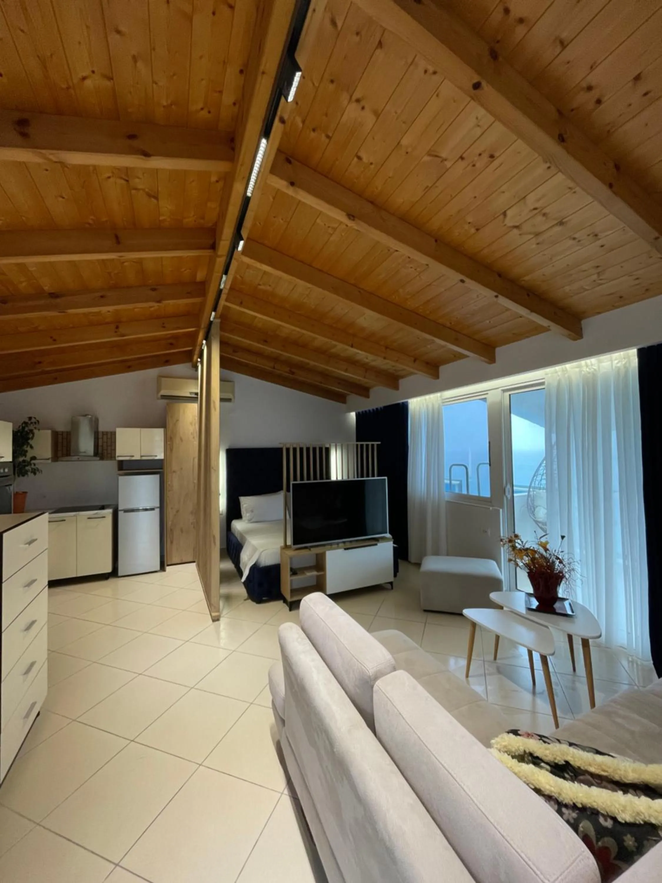 Kitchen or kitchenette in Qeparo Napolon Complex