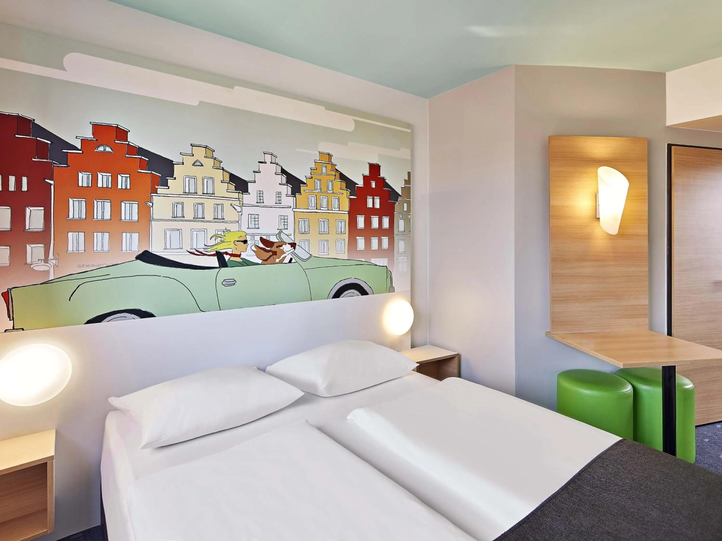 Photo of the whole room, Bed in B&B Hotel Osnabrück