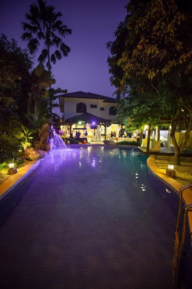 Swimming pool in Tanjung Villa