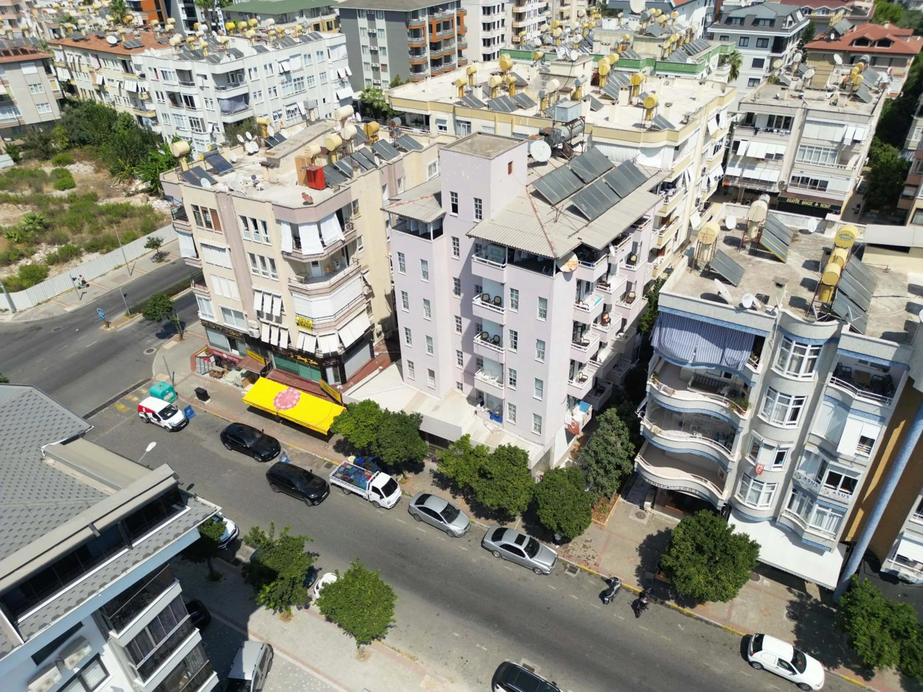 Property building in Hisar Otel