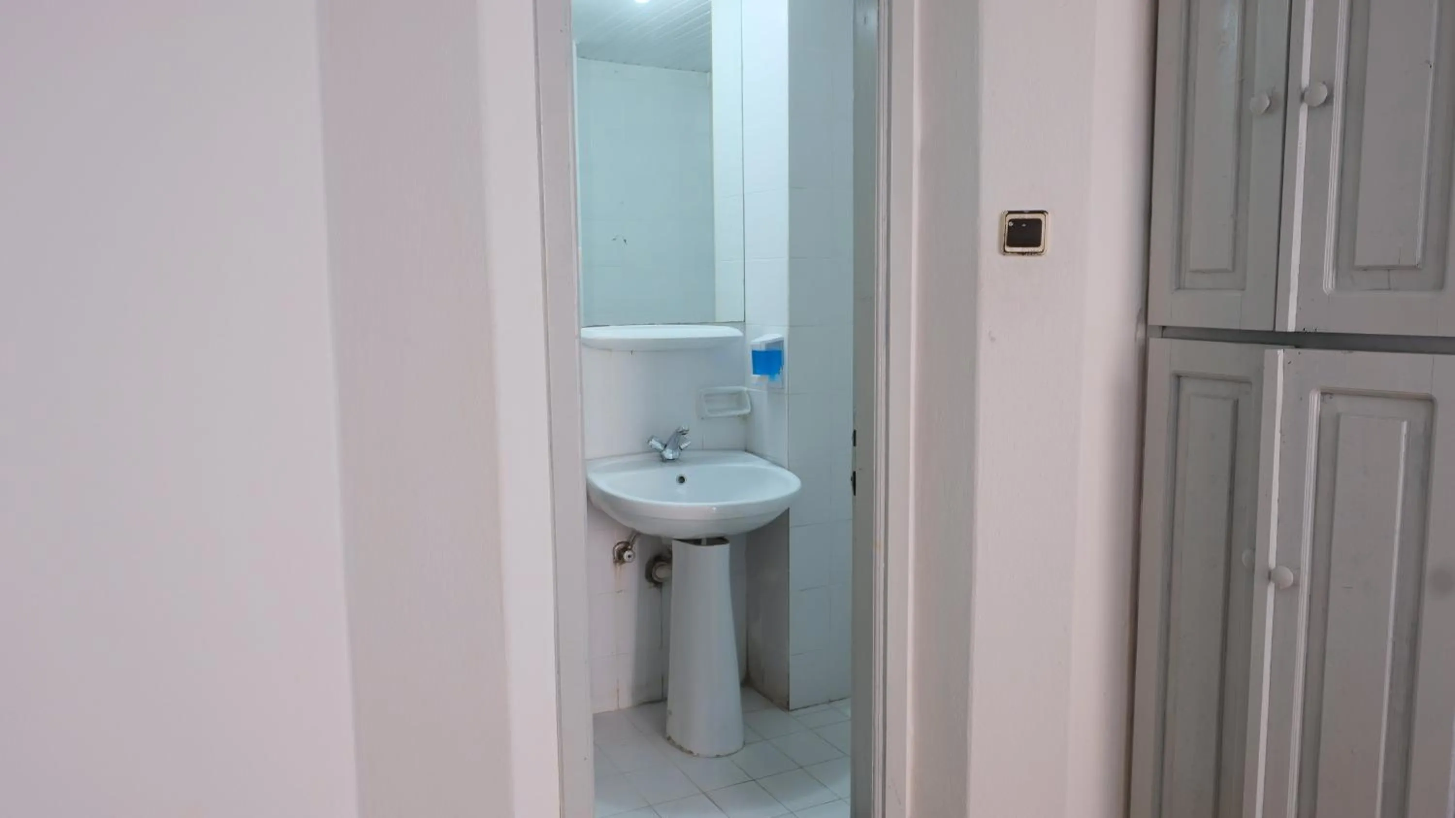 Toilet in Hisar Otel