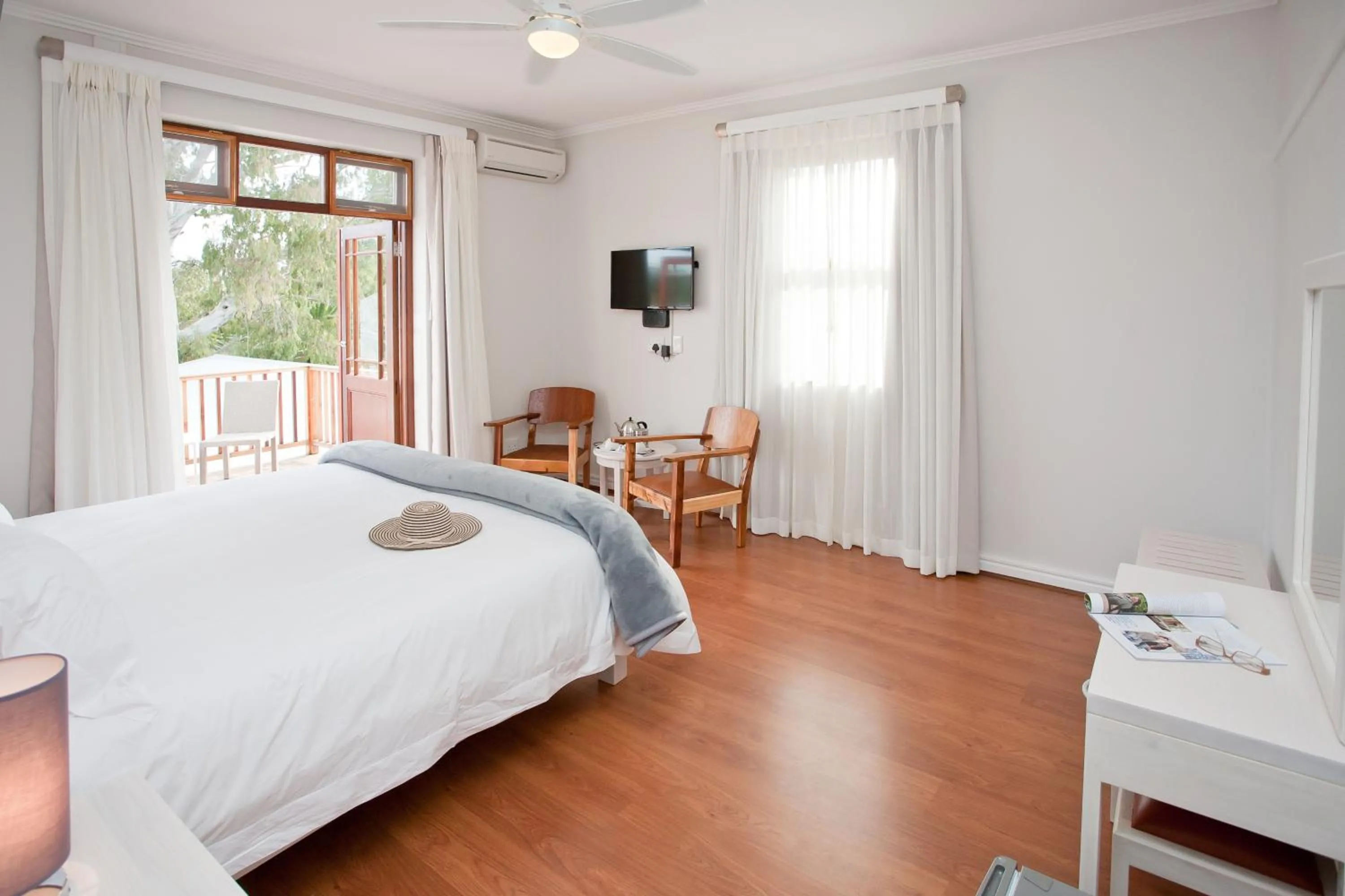 TV and multimedia, Bed in The Queen Of Calitzdorp