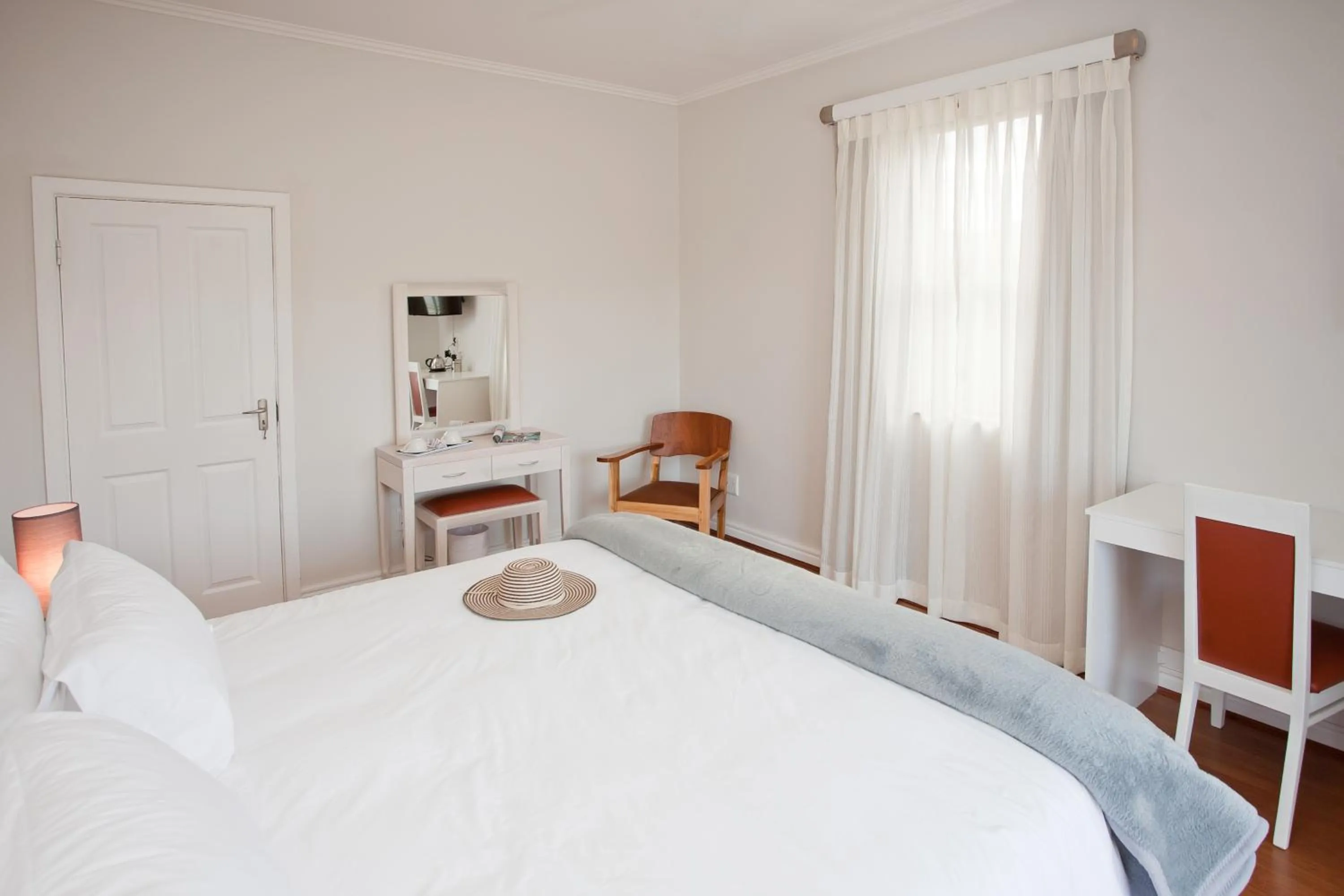 Coffee/tea facilities, Bed in The Queen Of Calitzdorp