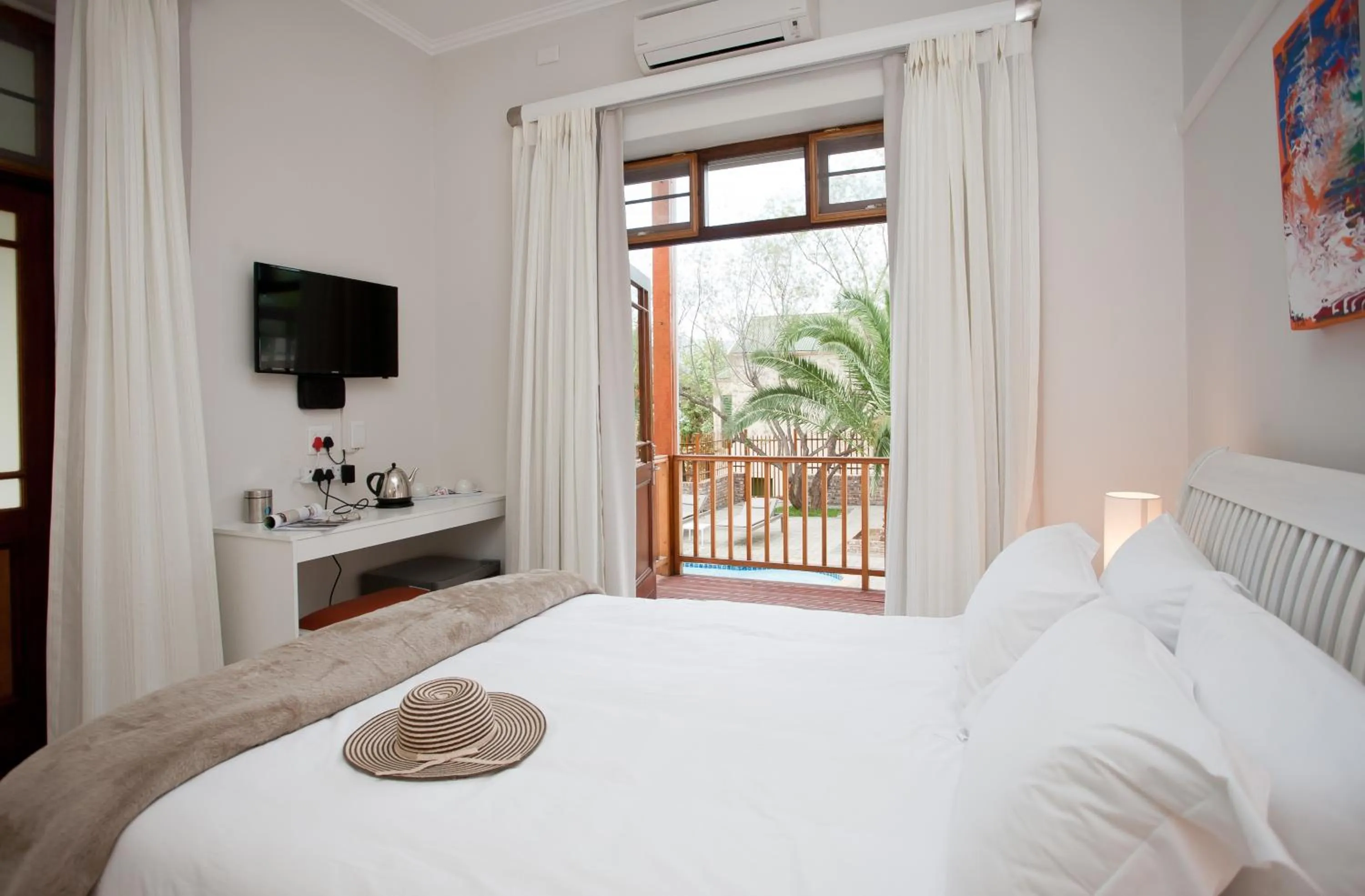 Decorative detail, Bed in The Queen Of Calitzdorp