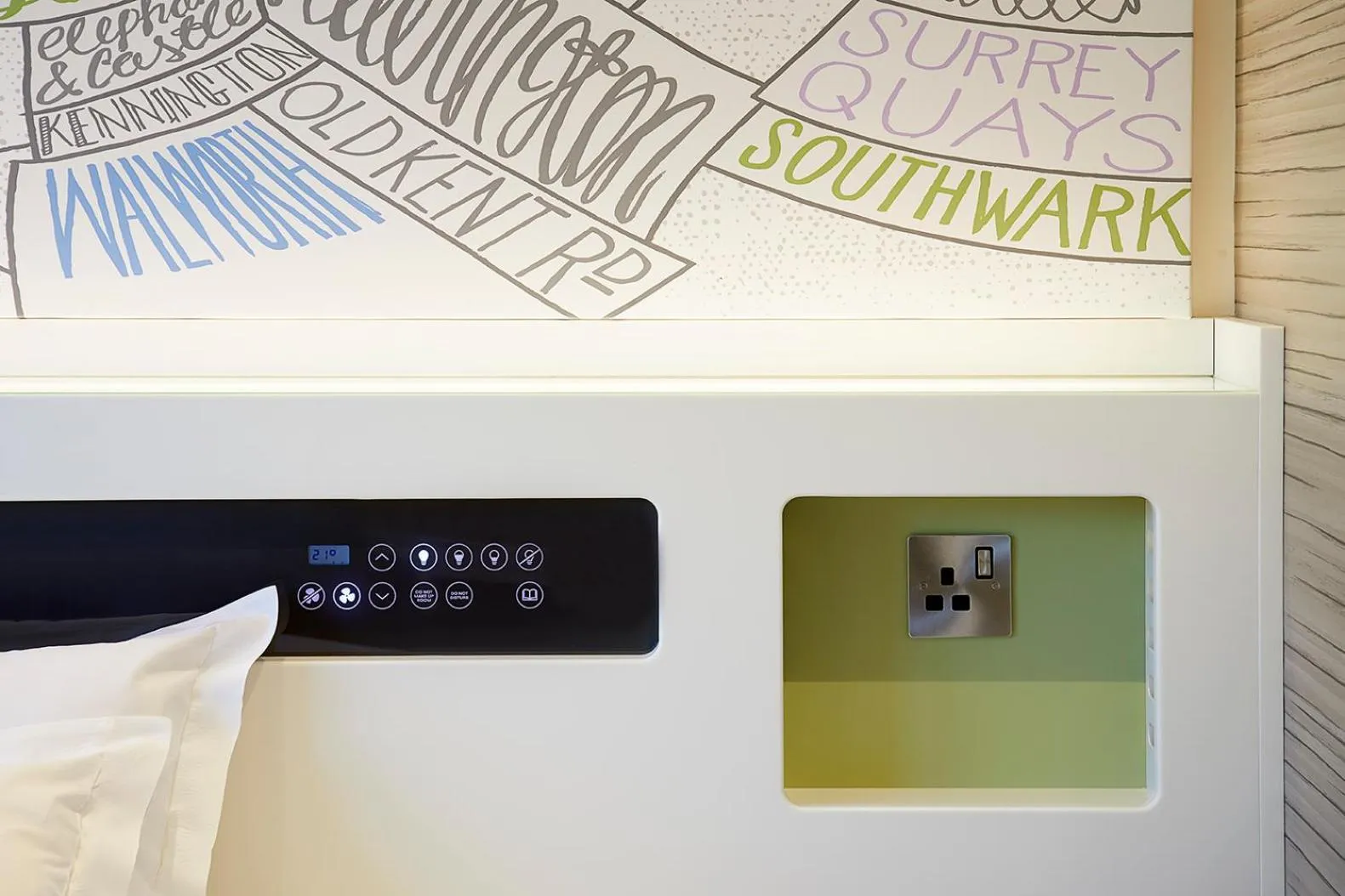 Bedroom, Bed in hub Edinburgh City Centre - Rose Street