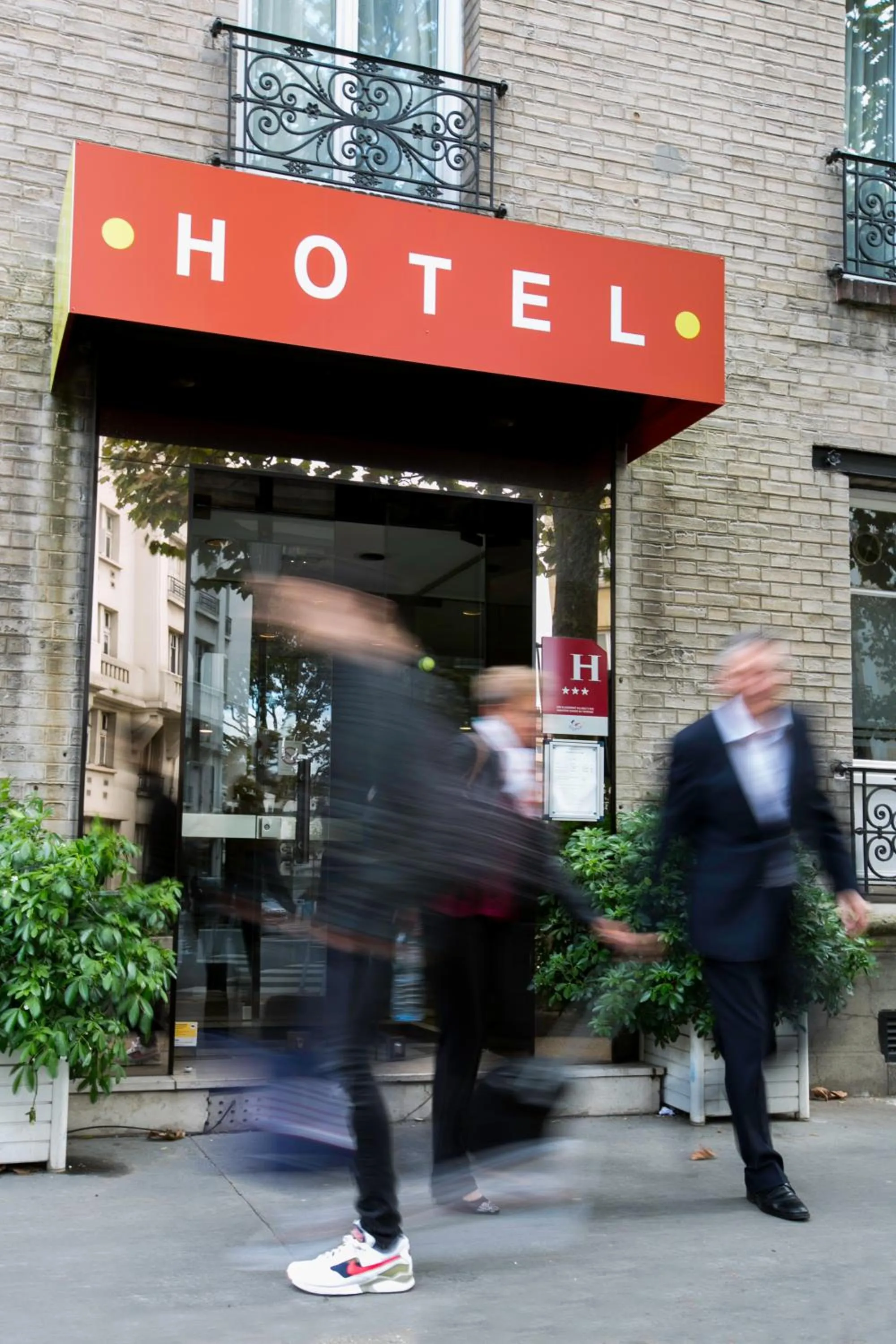 Facade/entrance in Hotel Olympic Paris Boulogne by Patrick Hayat