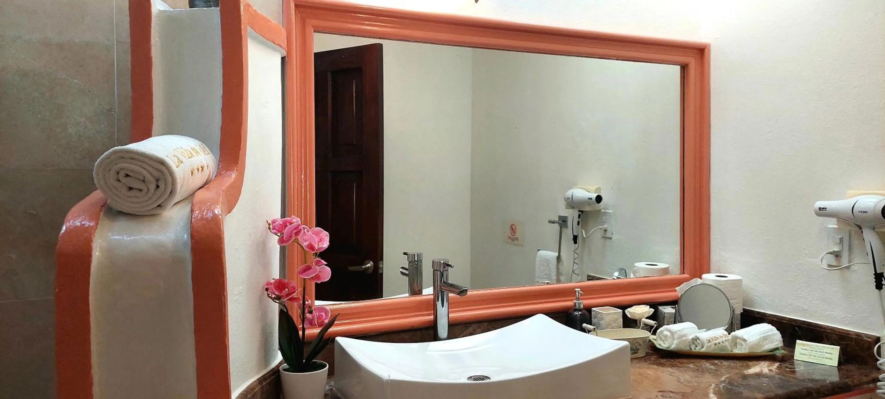 Bathroom in La Villa du Golf à Cancun Hotel Boutique