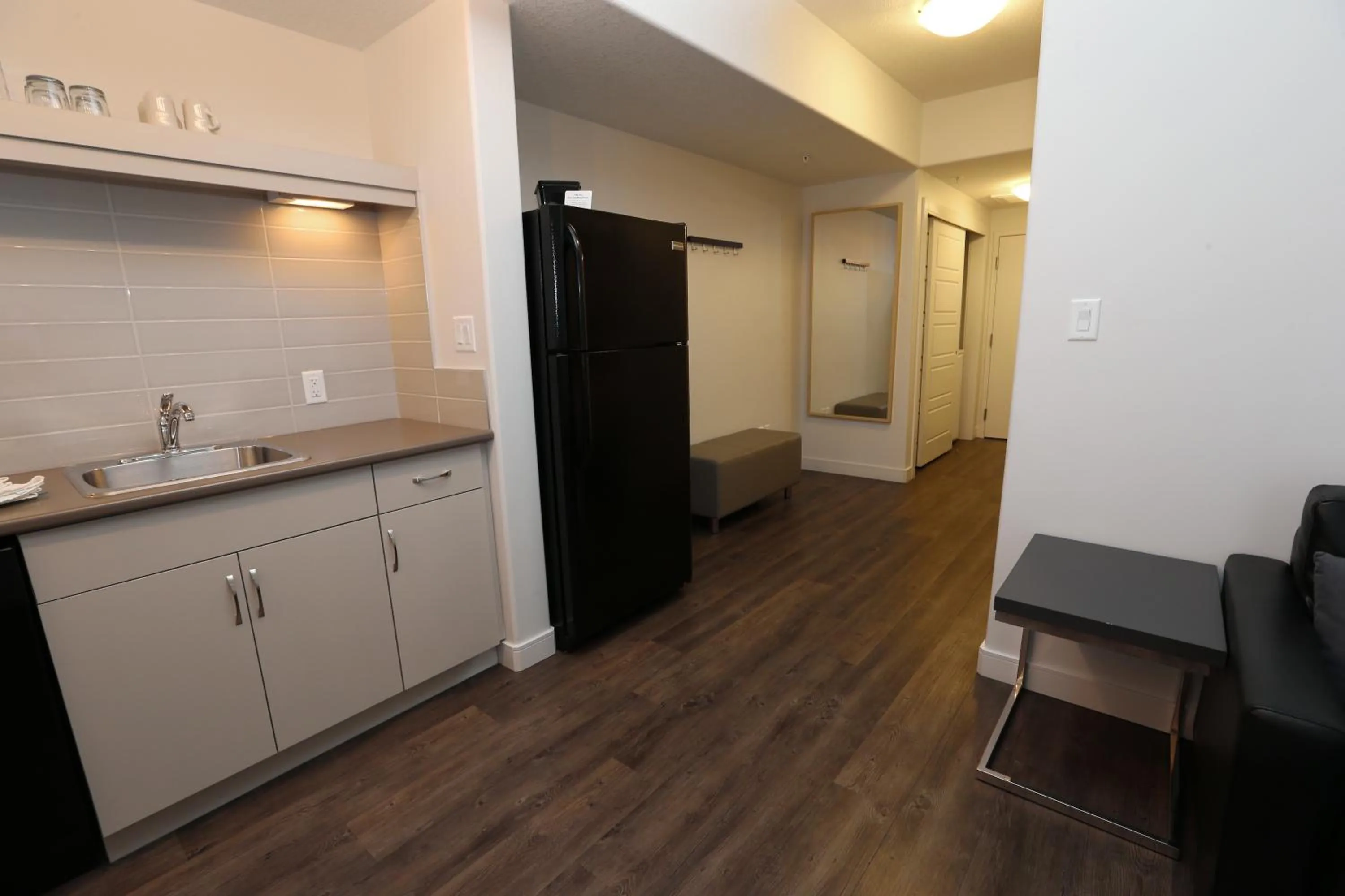 TV and multimedia, Kitchen/Kitchenette in Ramada by Wyndham Fort McMurray