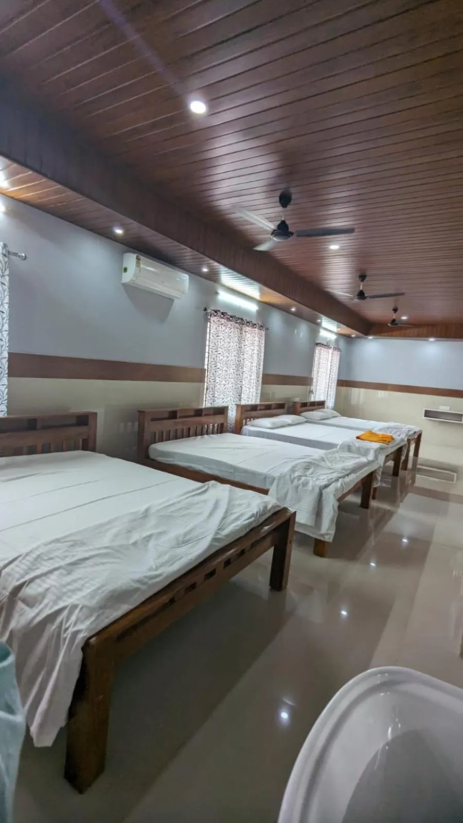 Bed in Janardan Residency