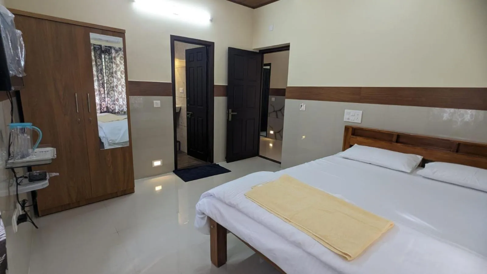 Bed in Janardan Residency