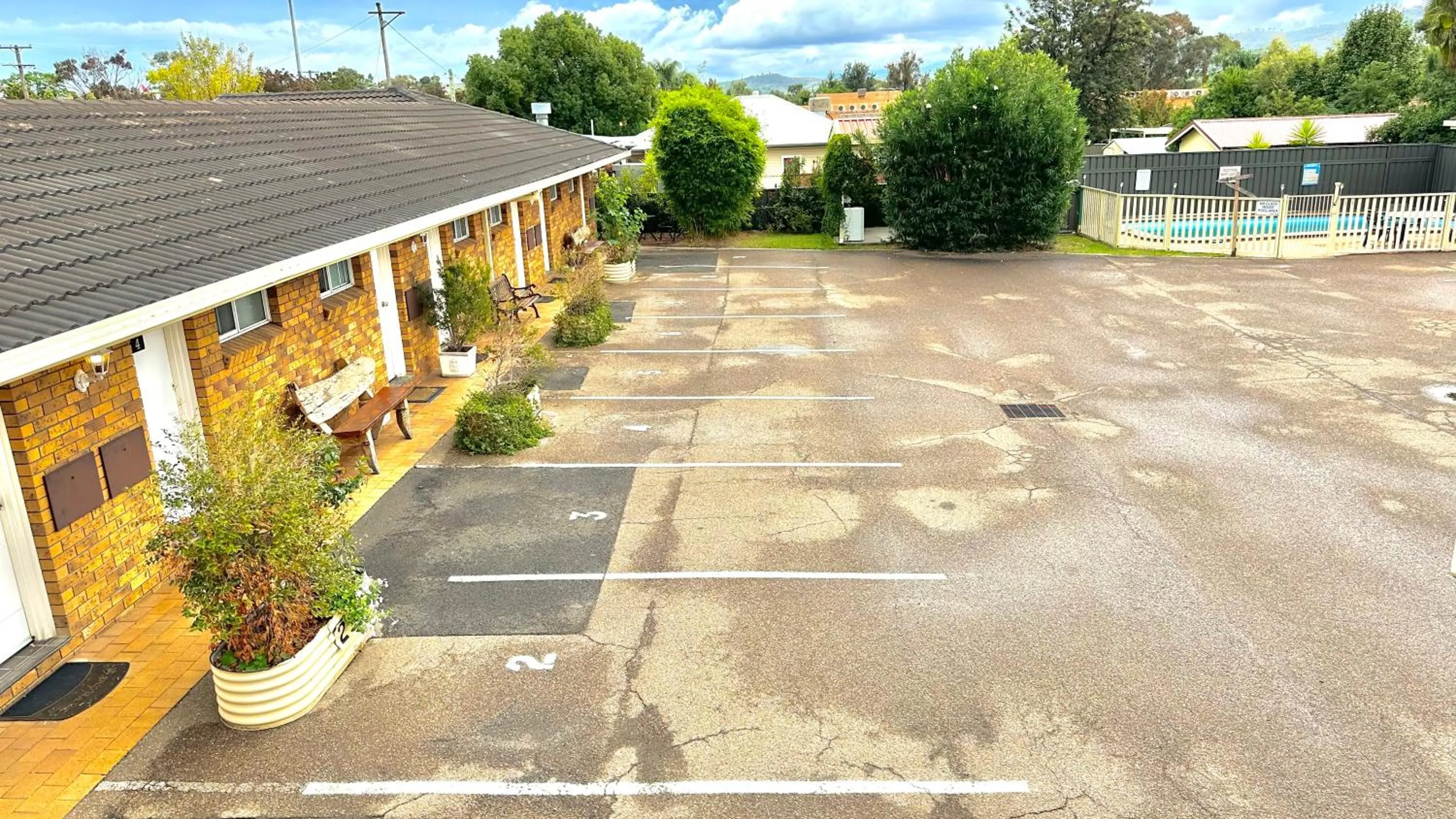 Golden Grain Motor Inn