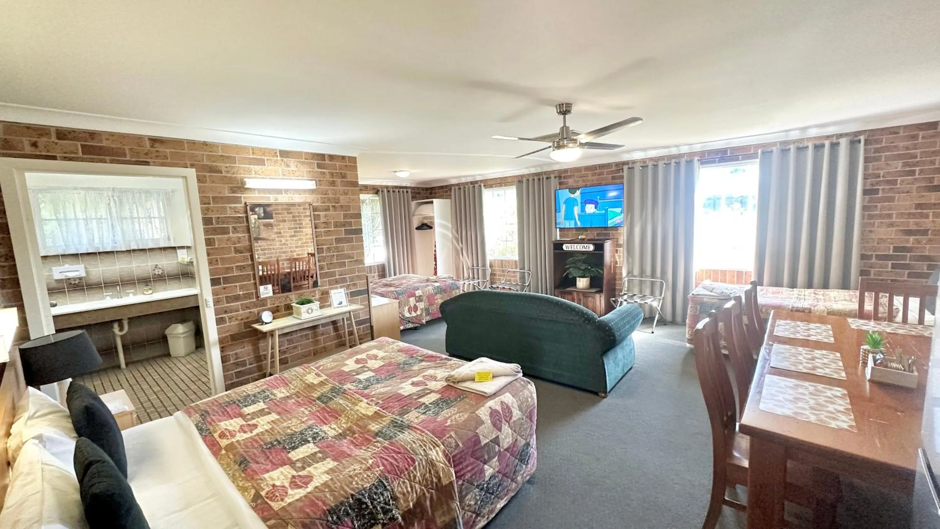 Golden Grain Motor Inn