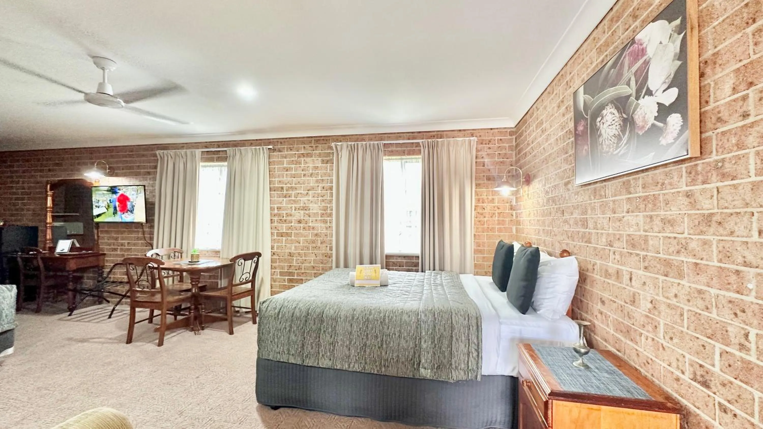 Golden Grain Motor Inn