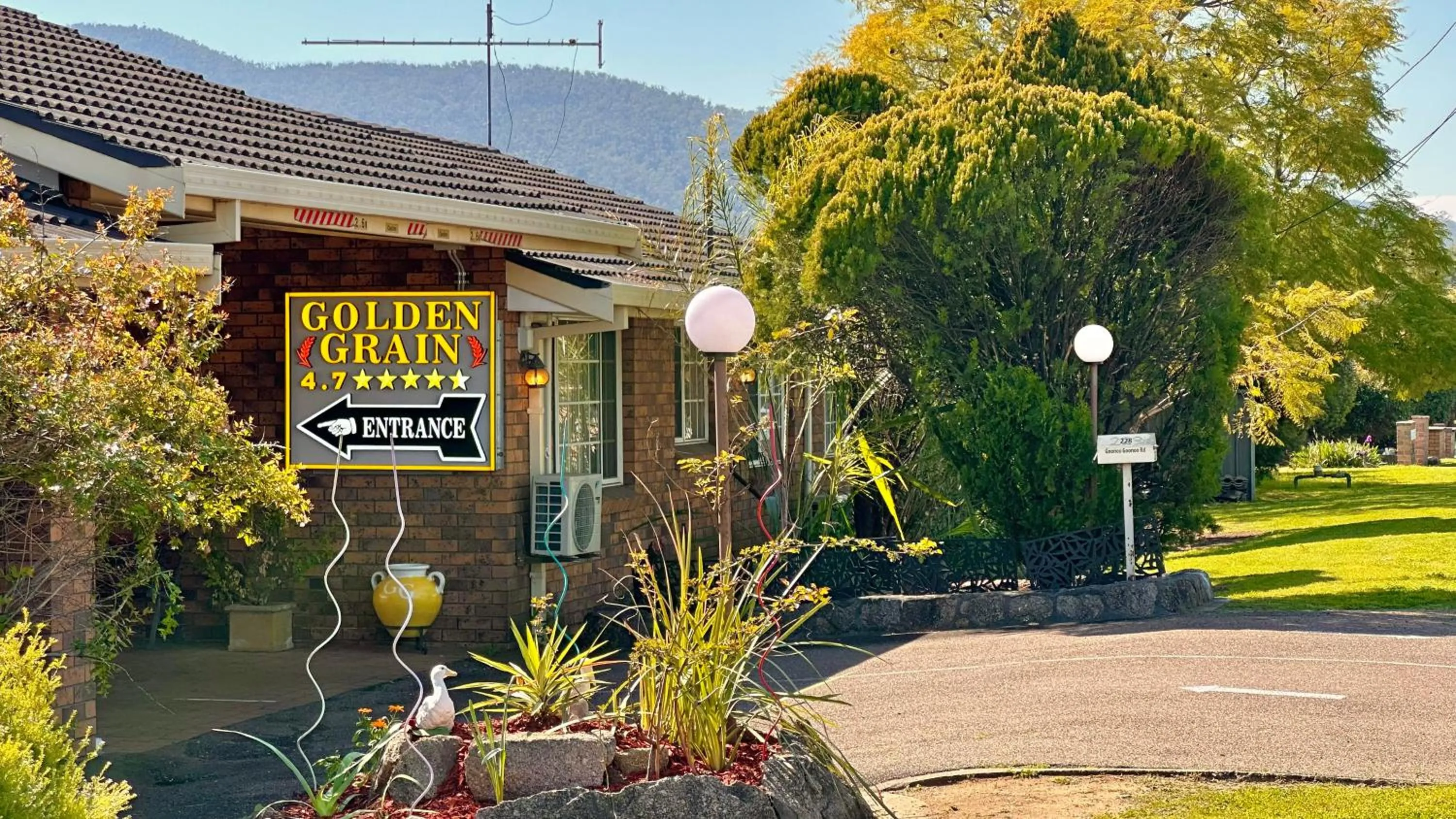 Golden Grain Motor Inn