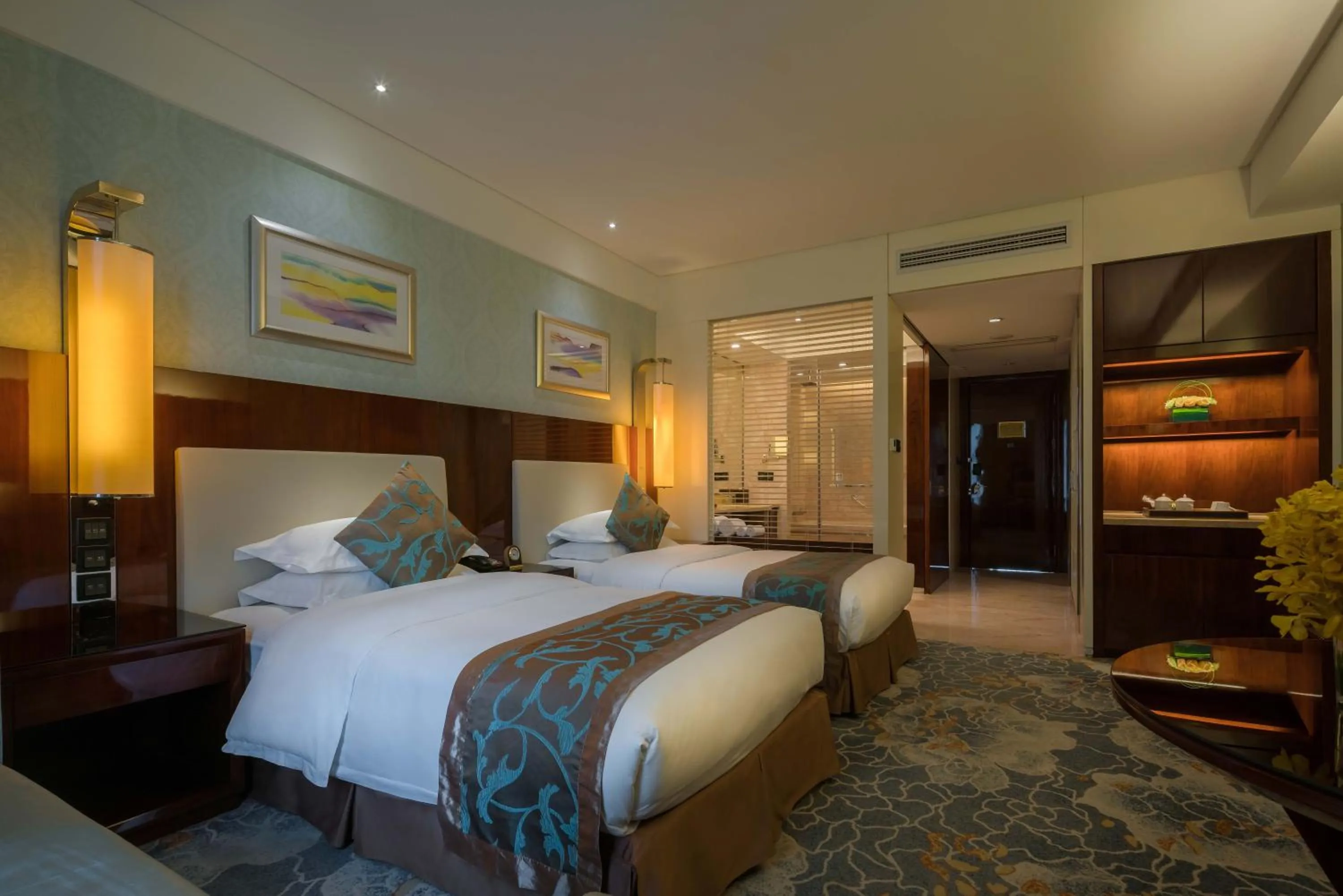 Bedroom, Bed in Happiness Hotel