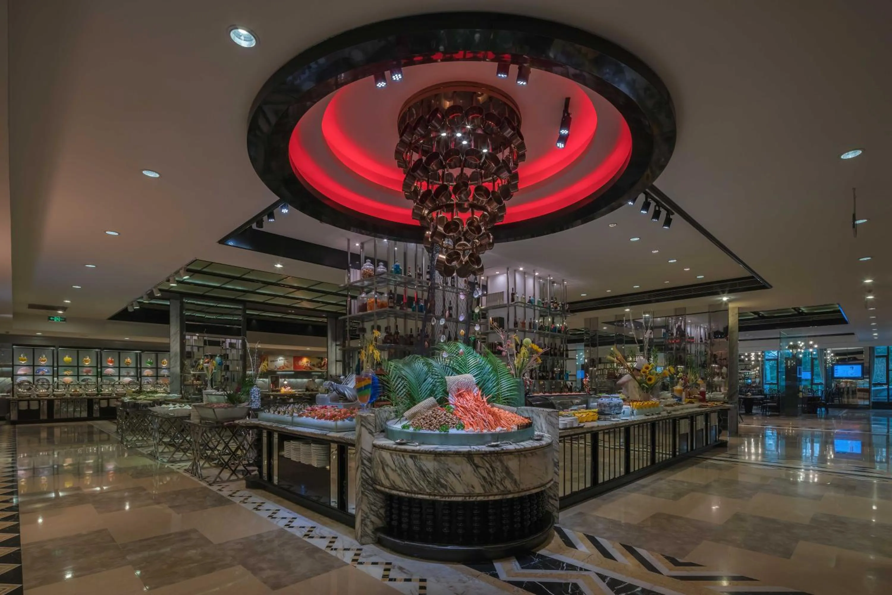 Restaurant/places to eat in Happiness Hotel