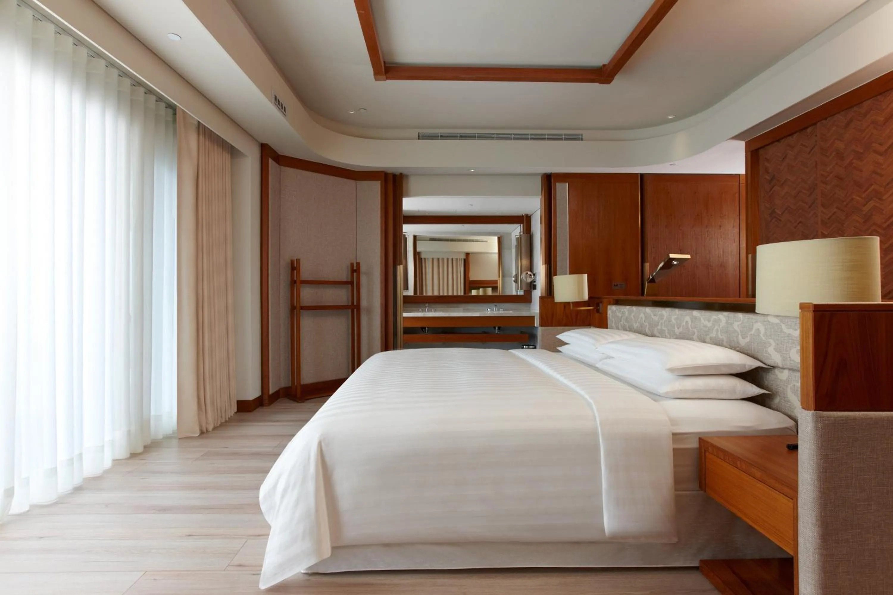 Photo of the whole room, Bed in Four Points By Sheraton Penghu