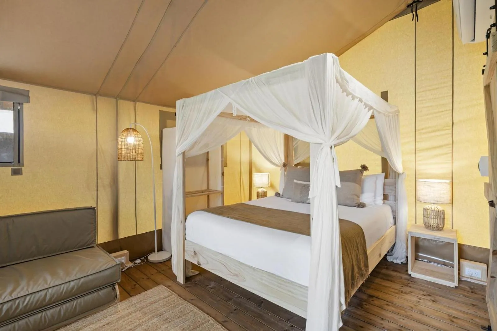 Bed in Ingenia Holidays Byron Bay