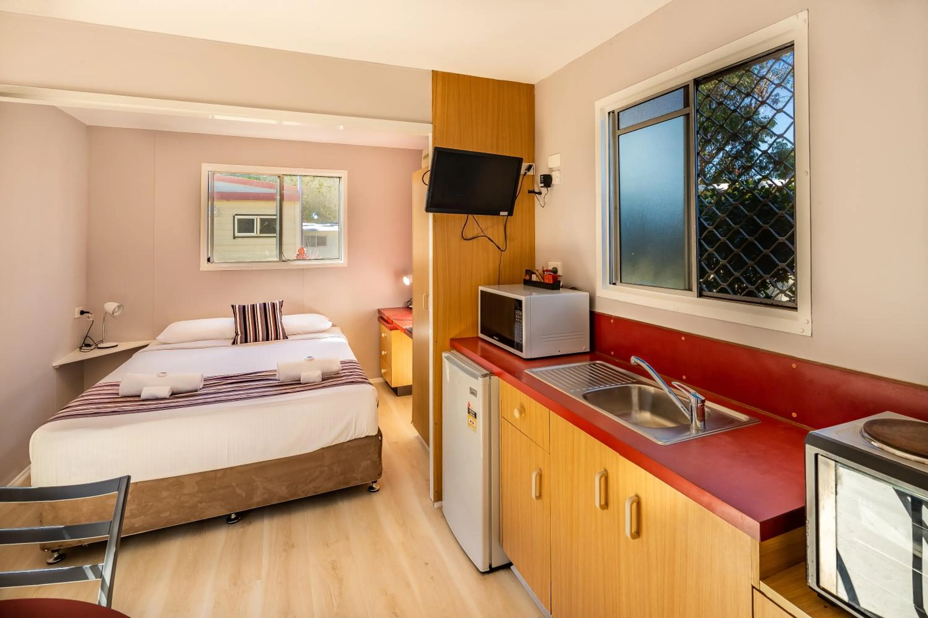 Bedroom, Bed in Ingenia Holidays Byron Bay