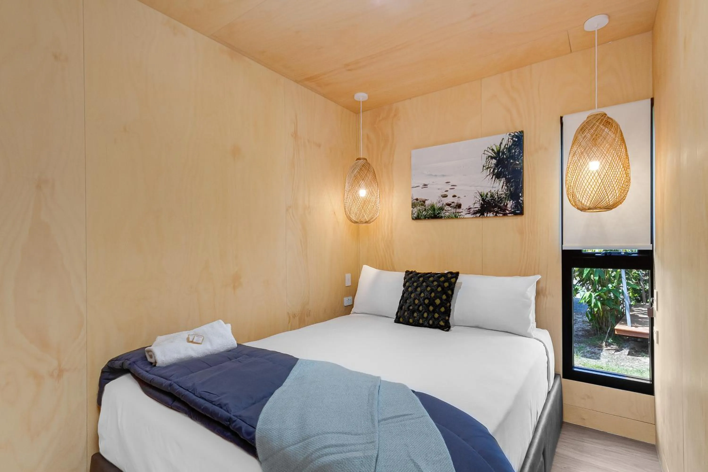 Bedroom, Bed in Ingenia Holidays Byron Bay