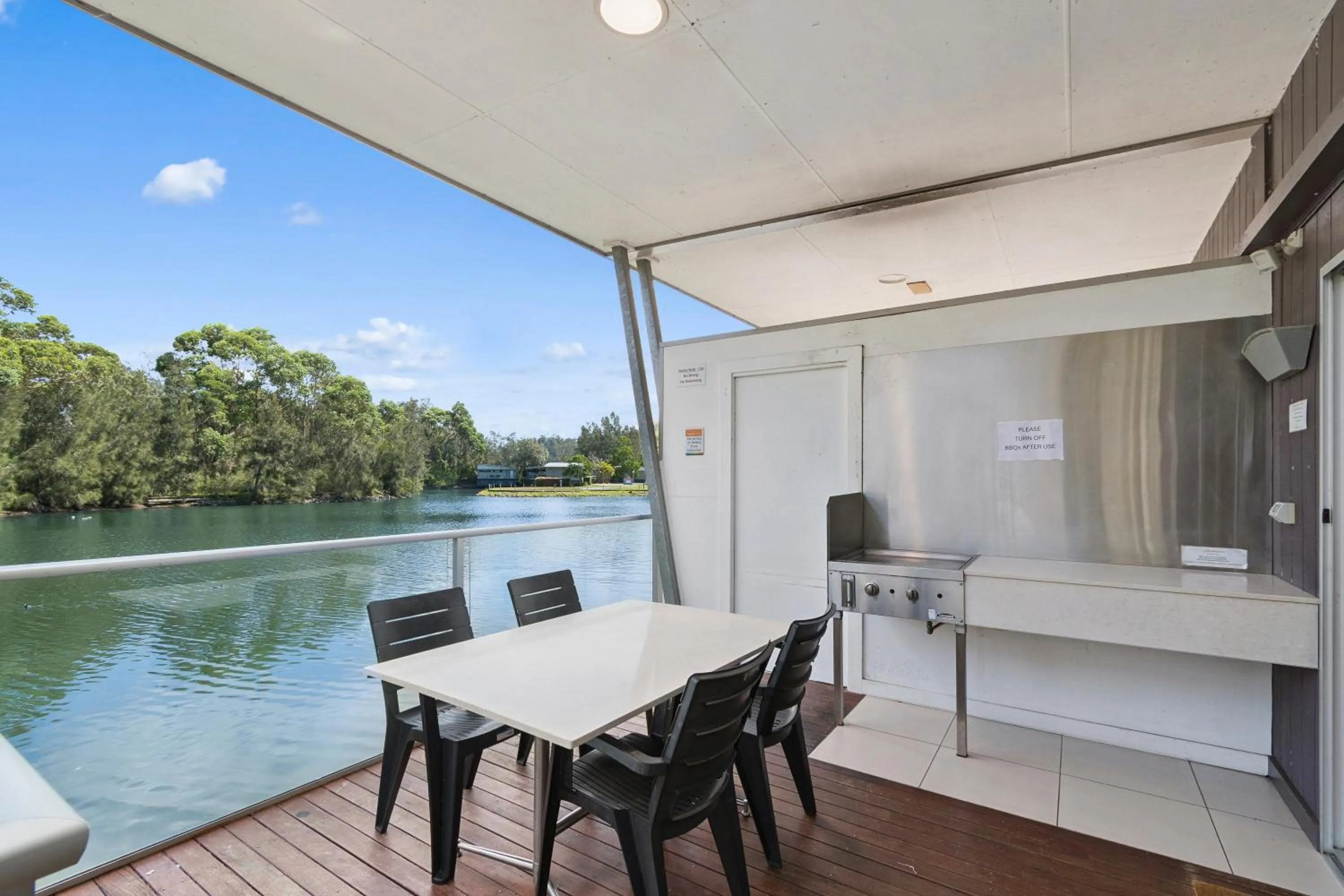 Balcony/Terrace in Ingenia Holidays Lake Conjola