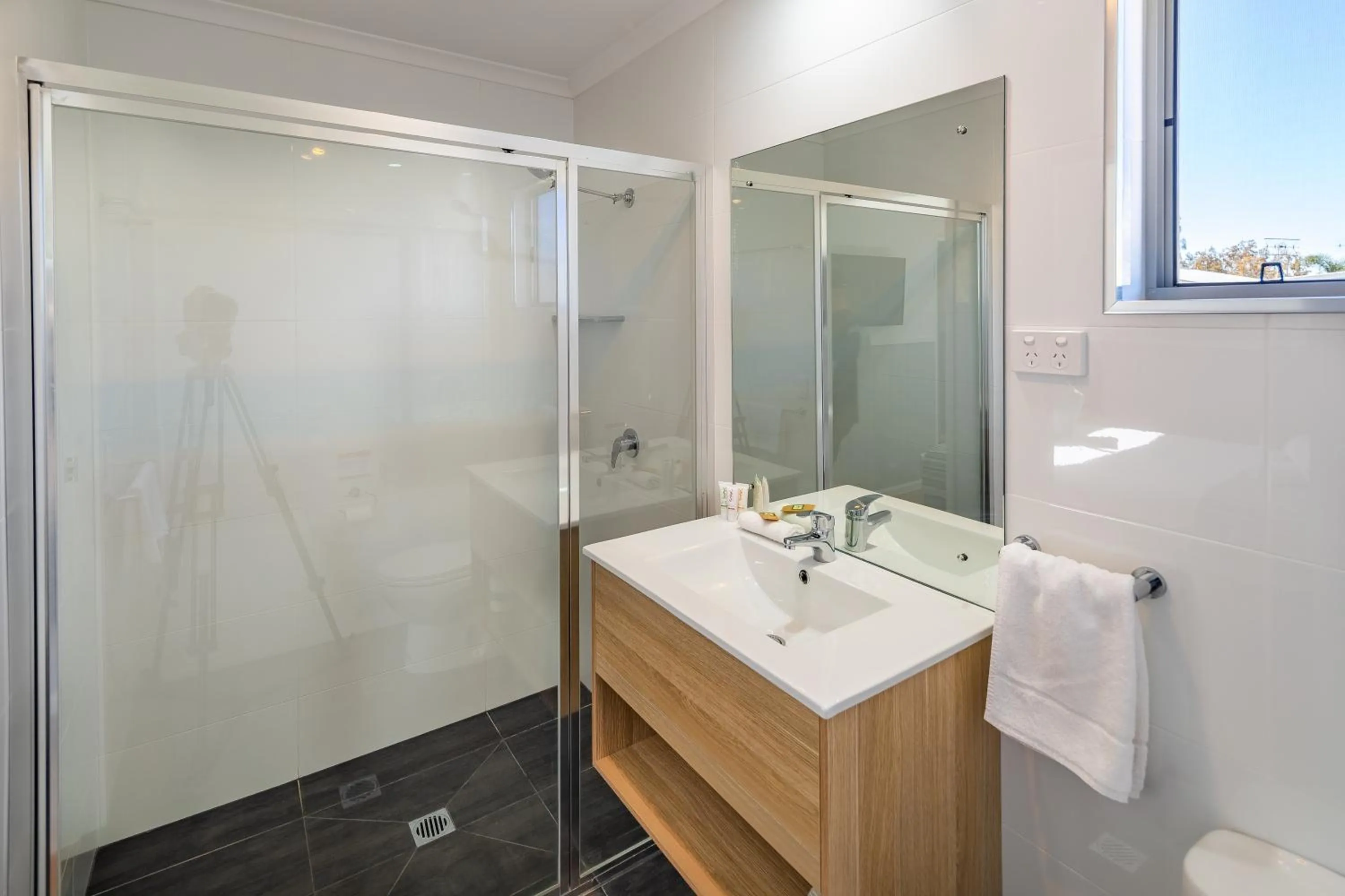 Bathroom in Ingenia Holidays Lake Conjola