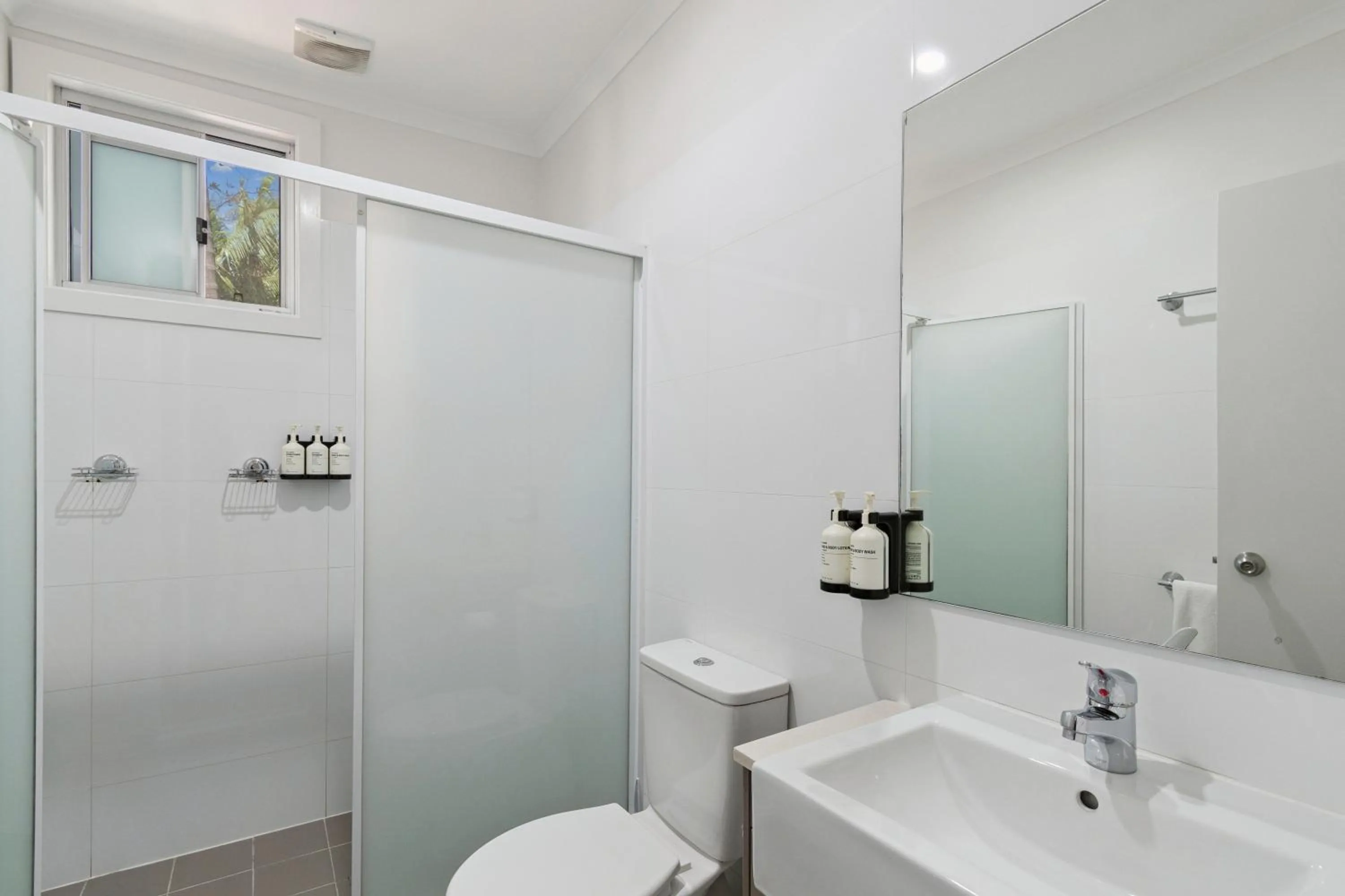 Bathroom in Ingenia Holidays Lake Conjola