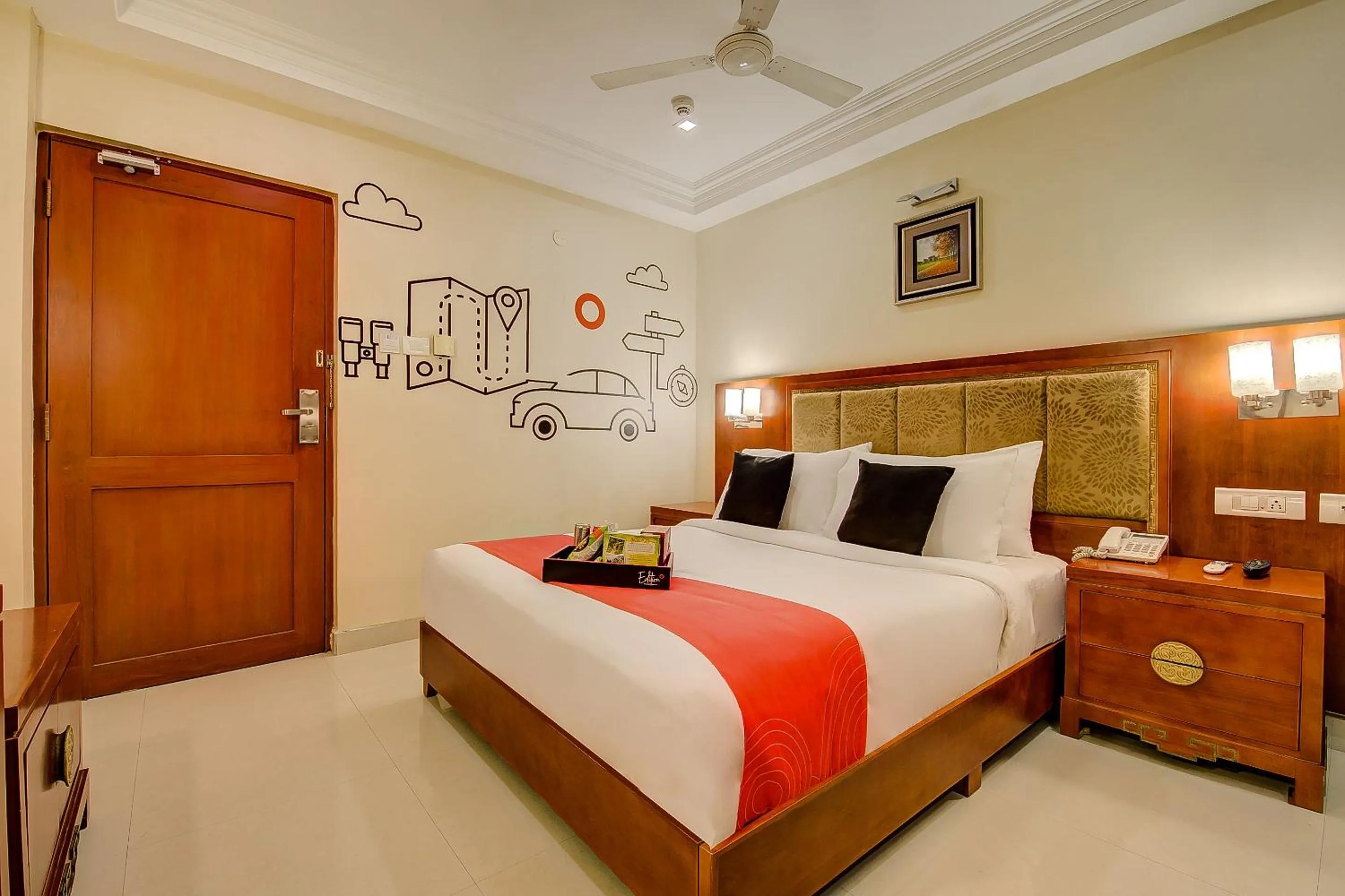 Bedroom, Bed in Metro Grand Hotel