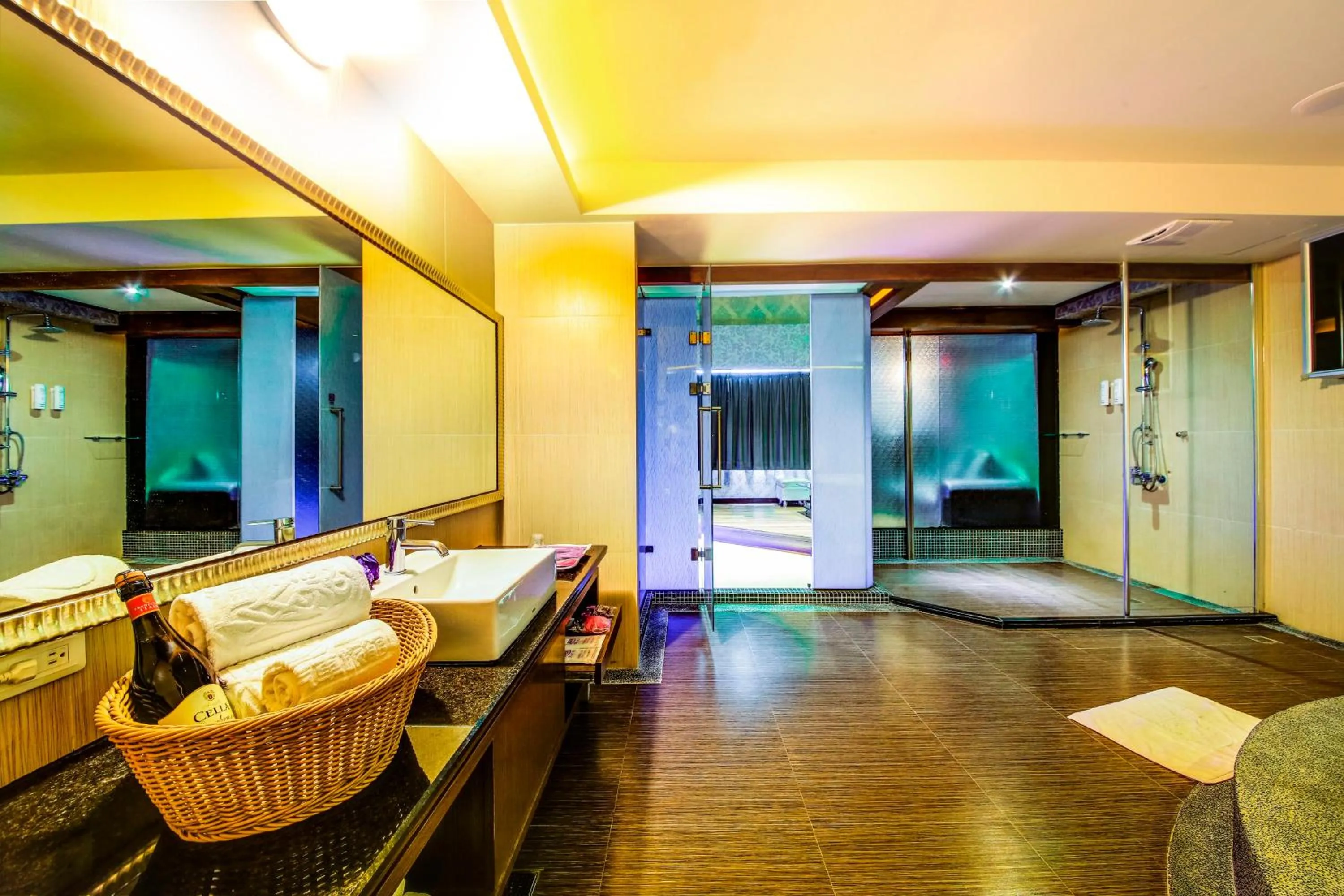 Shower in Wsb Motel-Rende