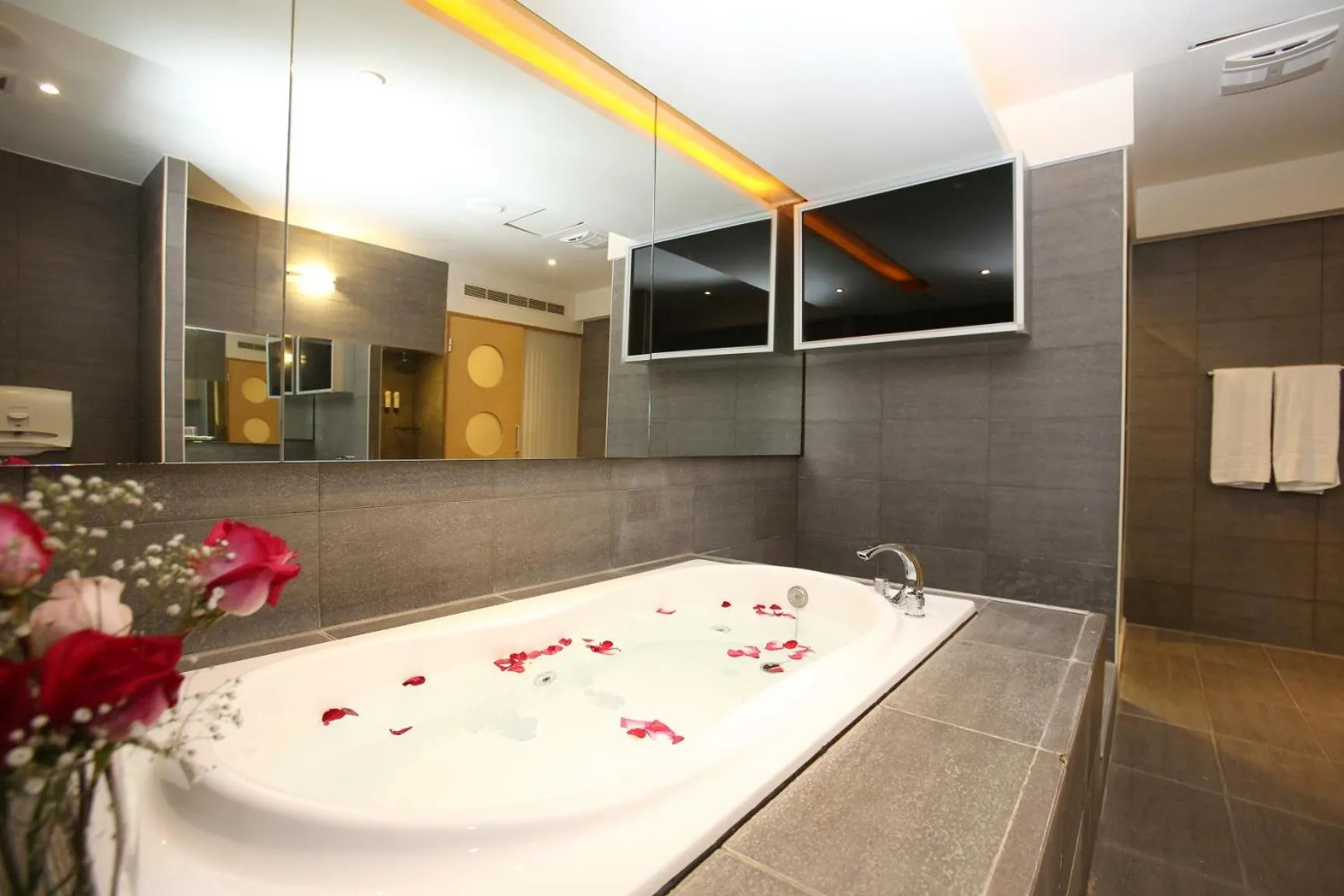 Bathroom in Wsb Motel-Rende