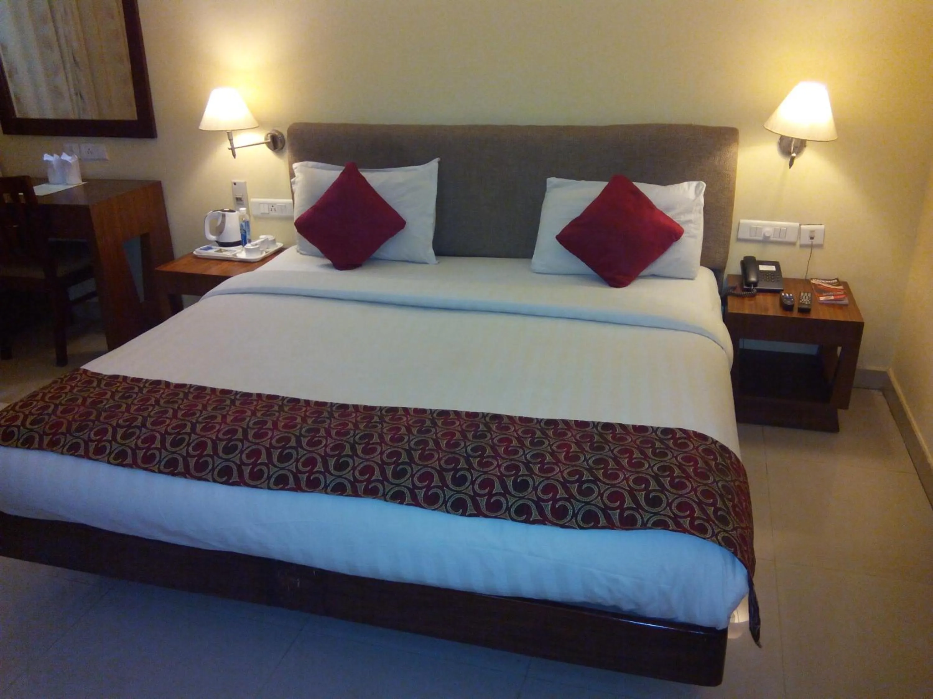 Bed in Park Residency Luxury Business Hotel