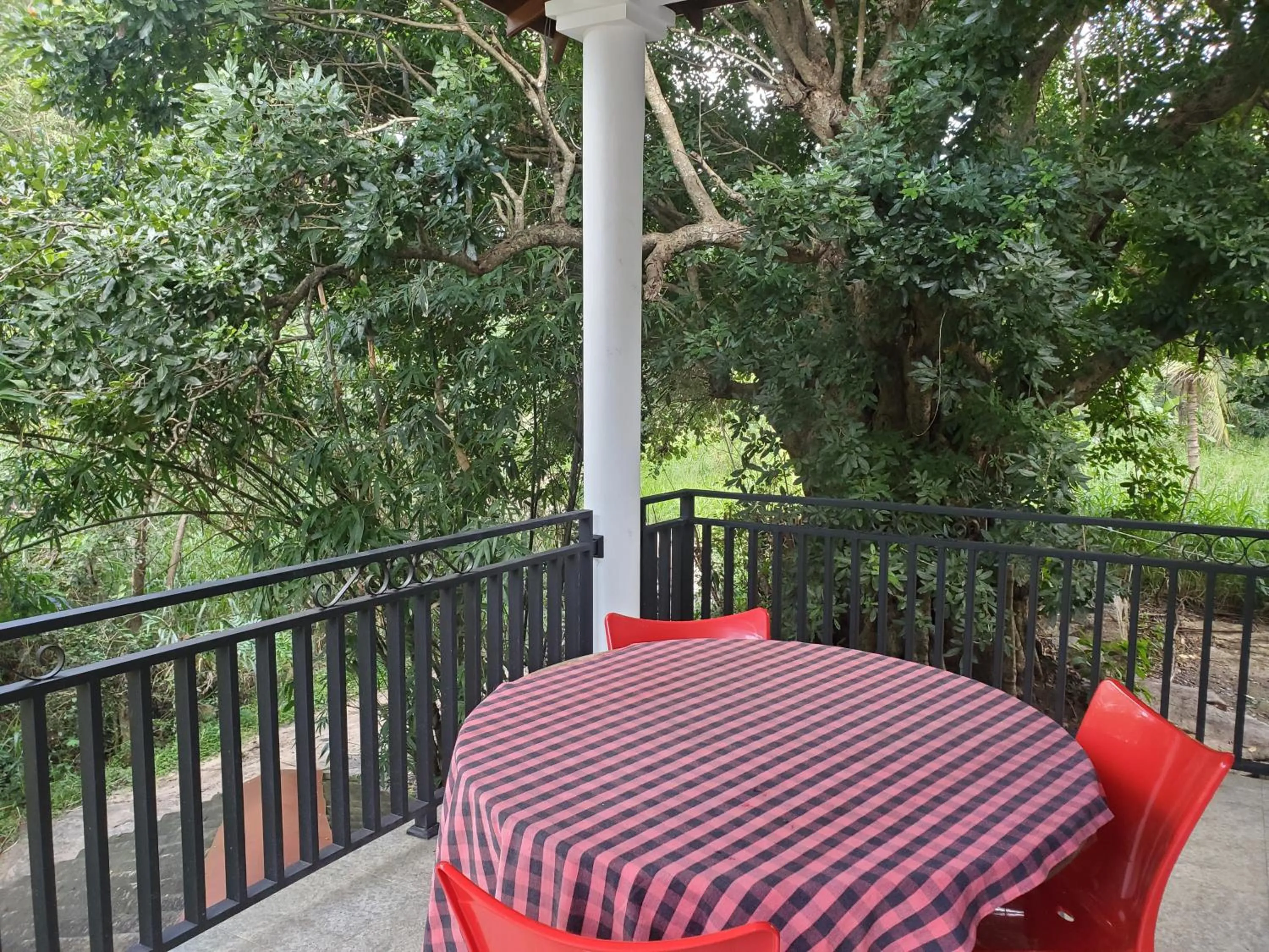 Patio in Sigiriya River Side Villa