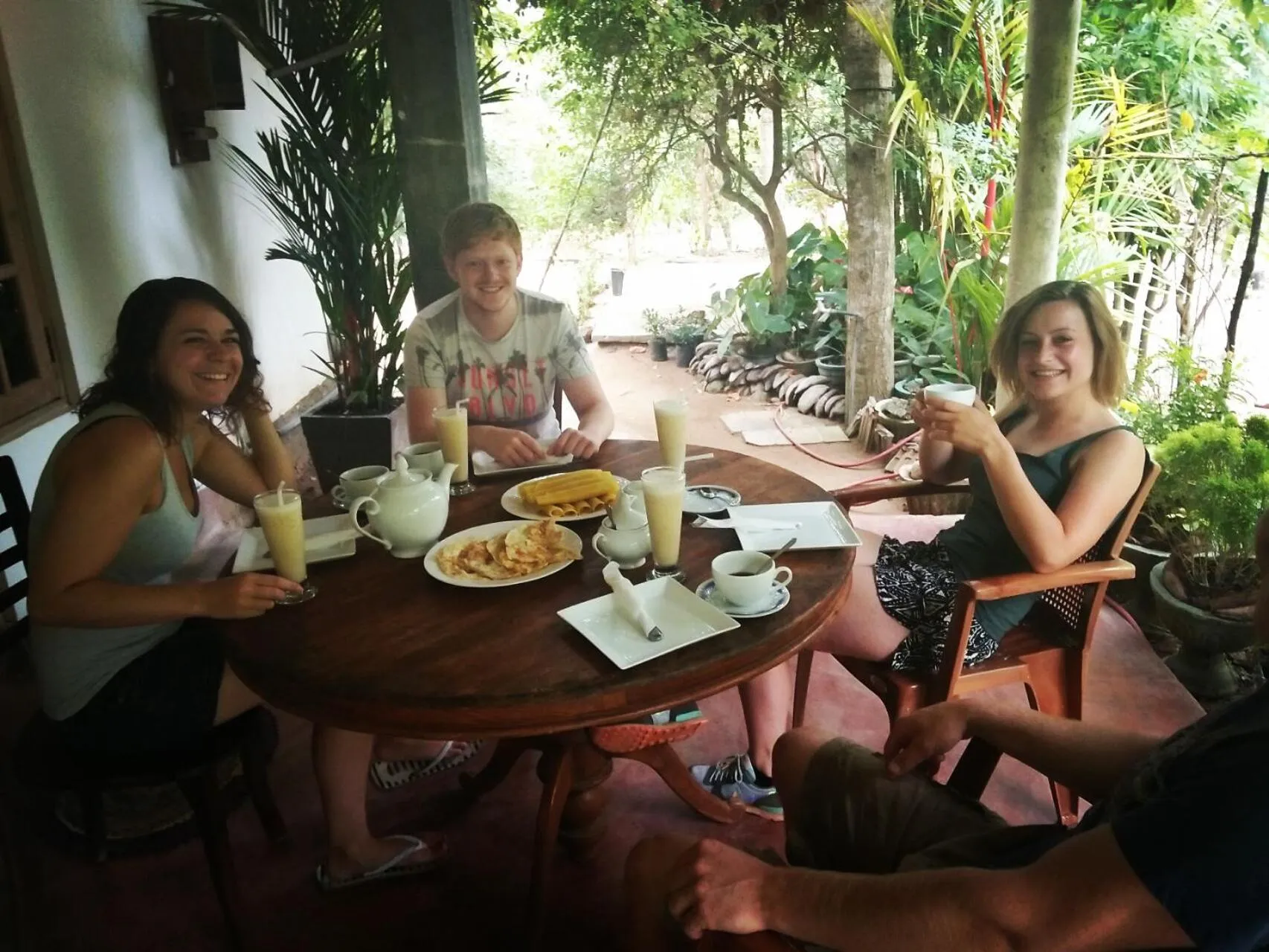 Restaurant/places to eat in Sigiriya River Side Villa